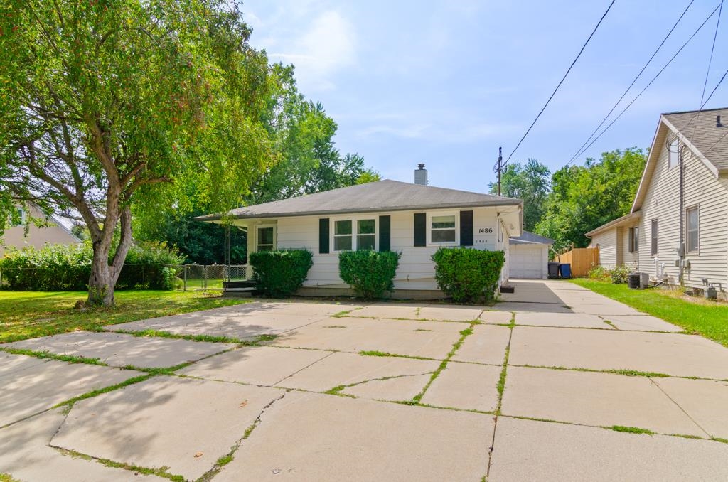 1486 HASTINGS Street property preview photograph