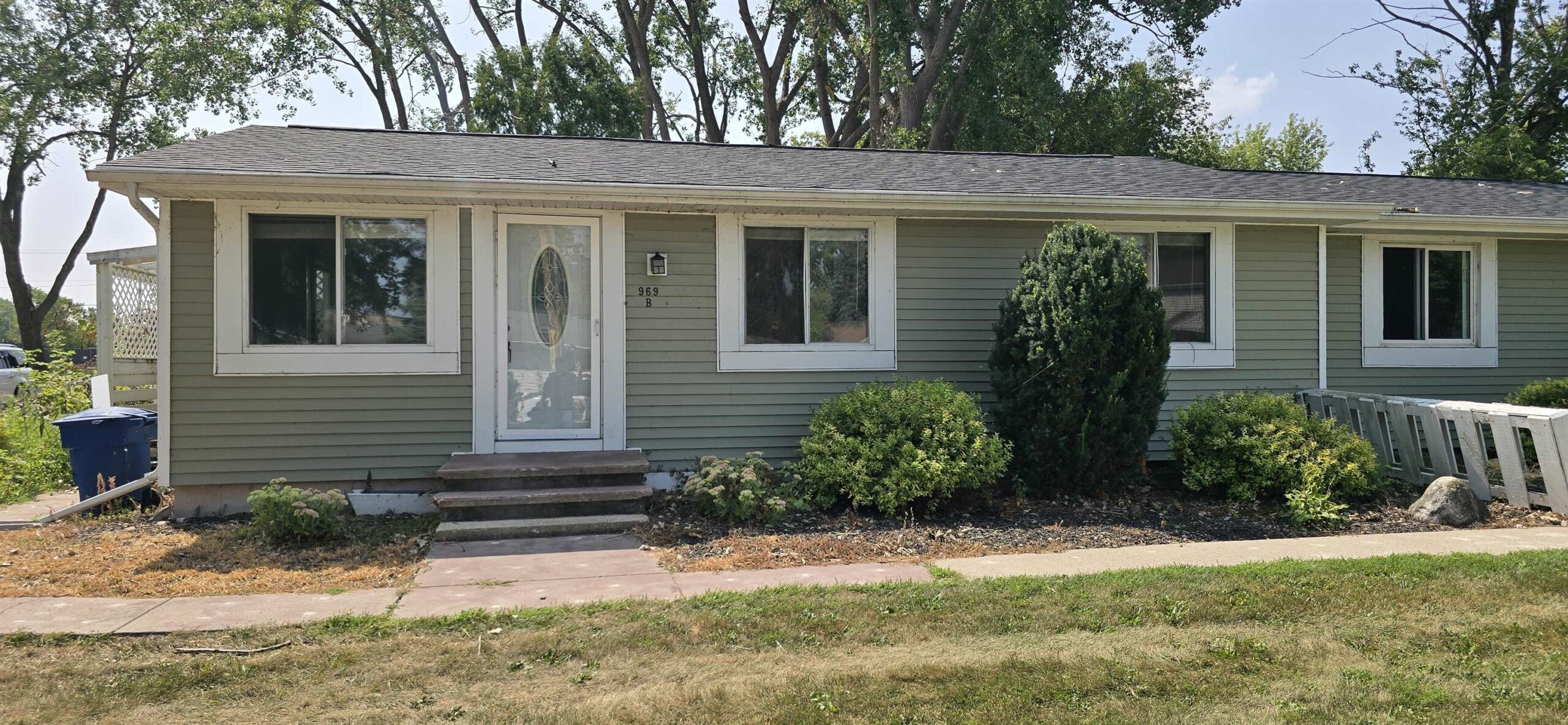 969 7TH Street property preview photograph