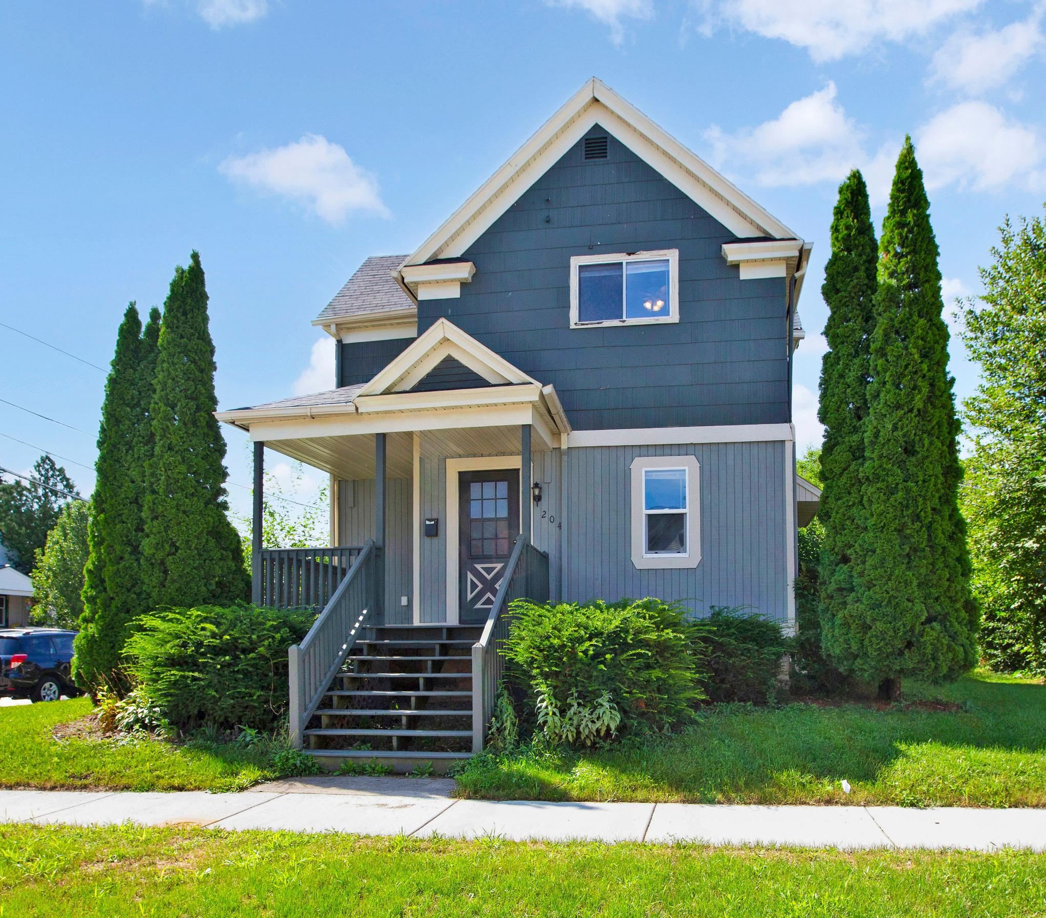204 8TH Street property preview photograph
