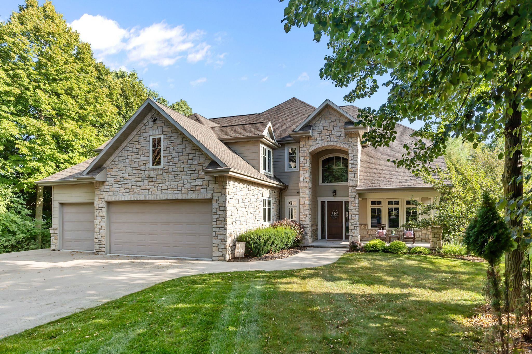 417 HIDDEN RIDGES Way property preview photograph