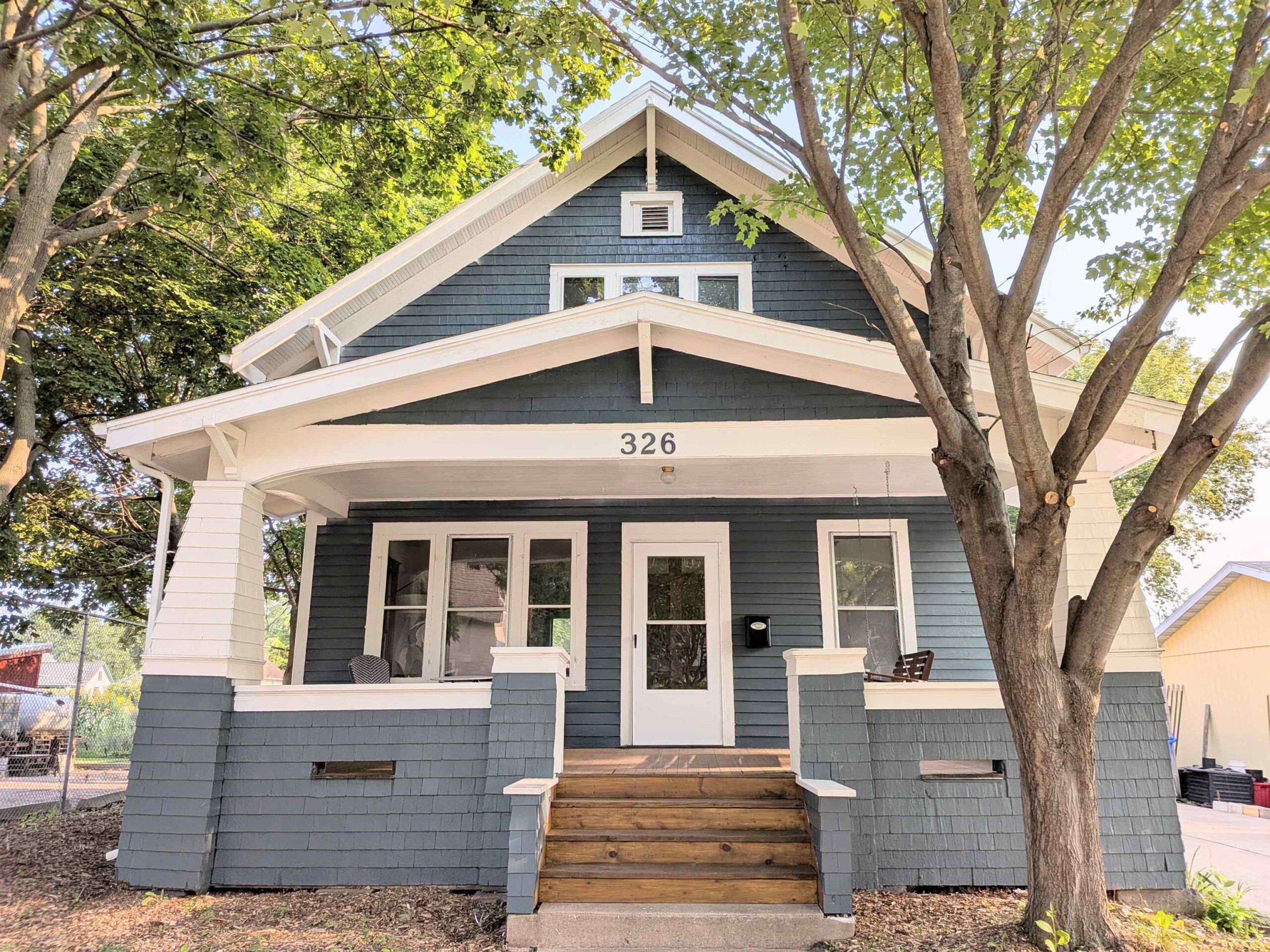 326 E SUMMER Street property preview photograph