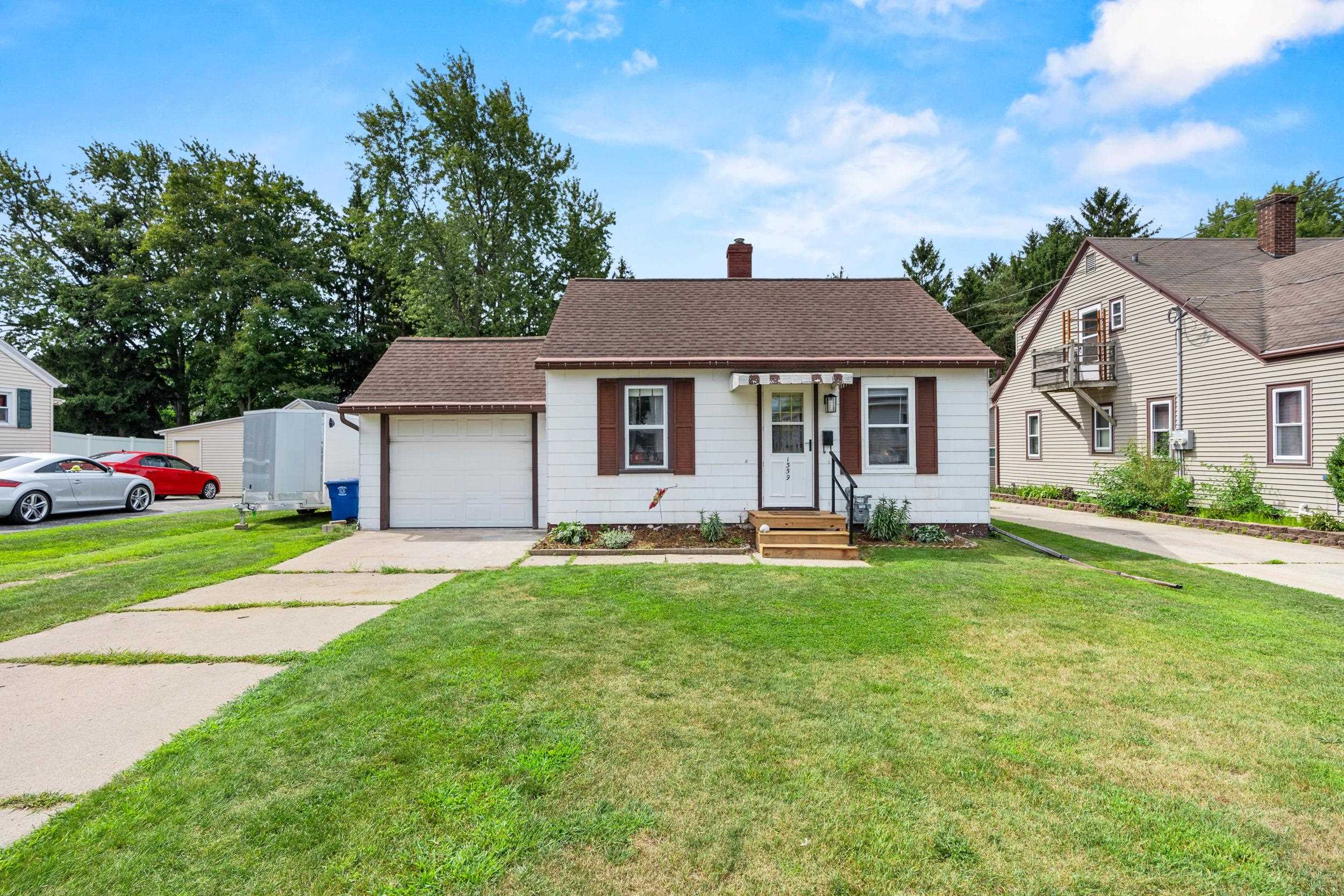 1359 WESTERN Avenue property preview photograph