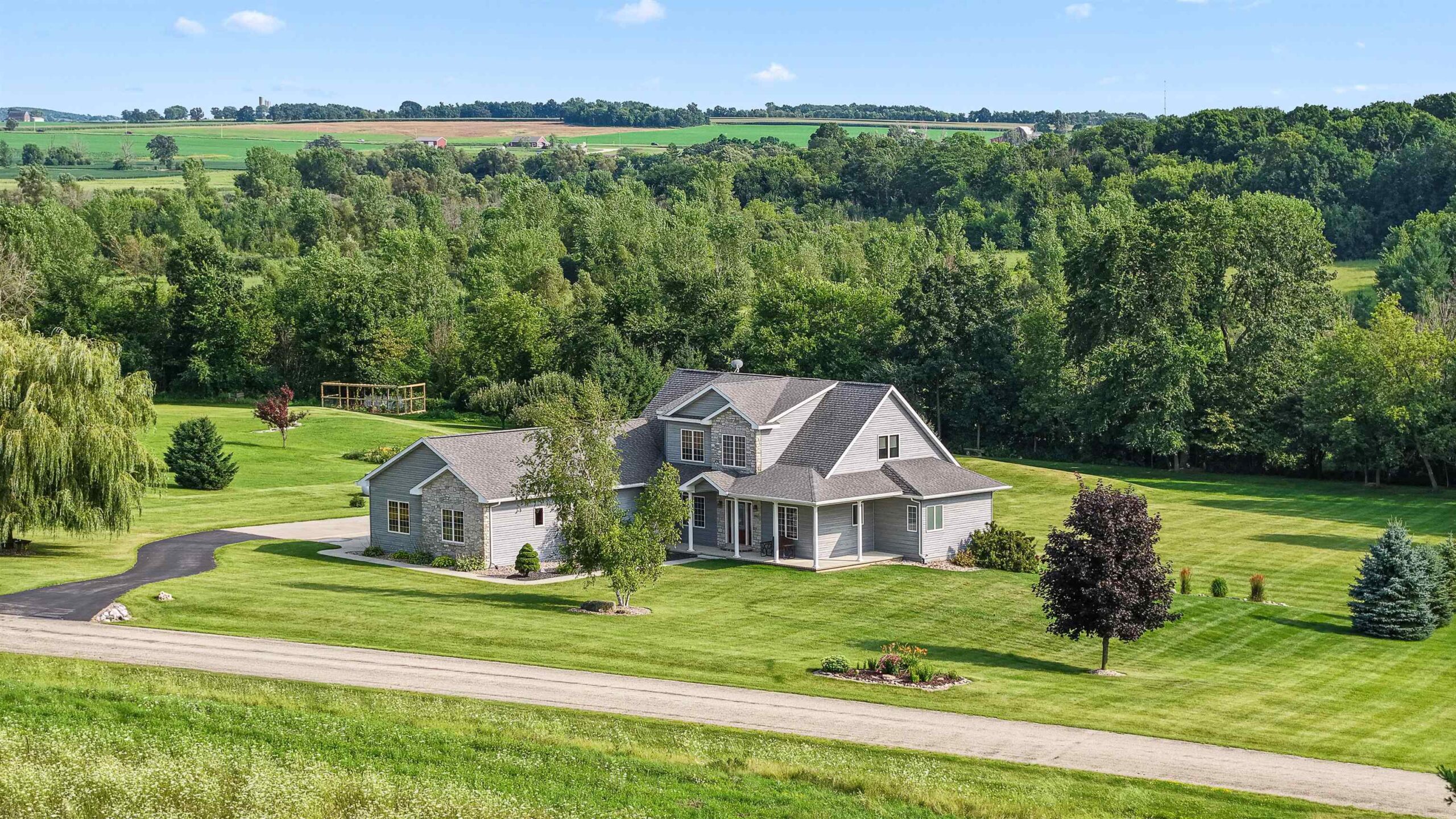 W5412 BOWE Lane property preview photograph