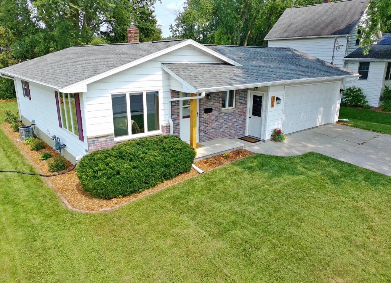 141 ROBBINS Street property preview photograph