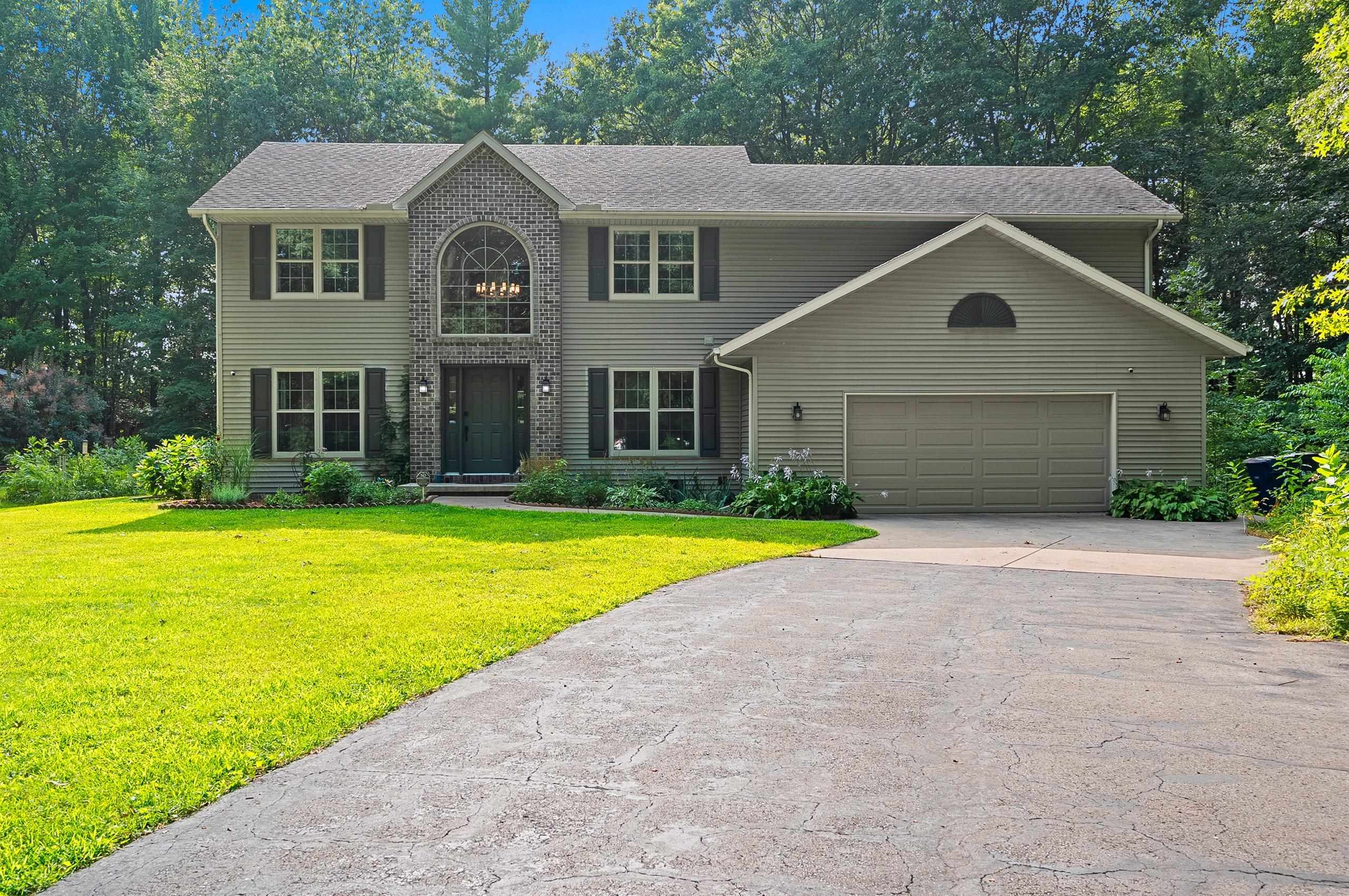 3611 ROYAL OAKS Court property preview photograph