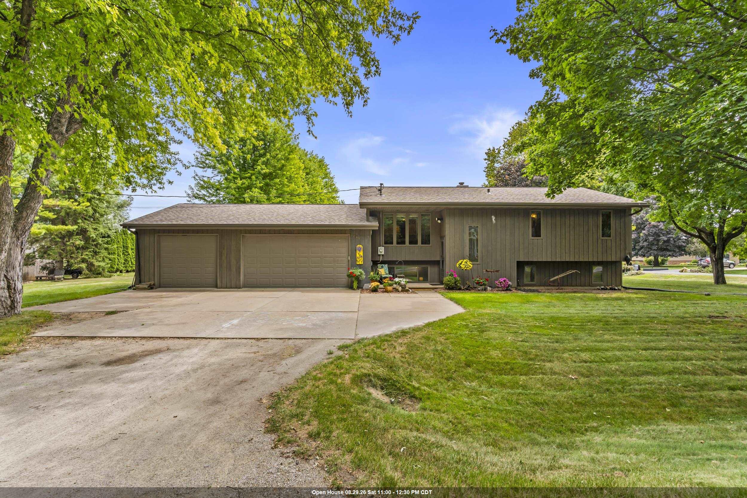 1261 GAVIN Road property preview photograph