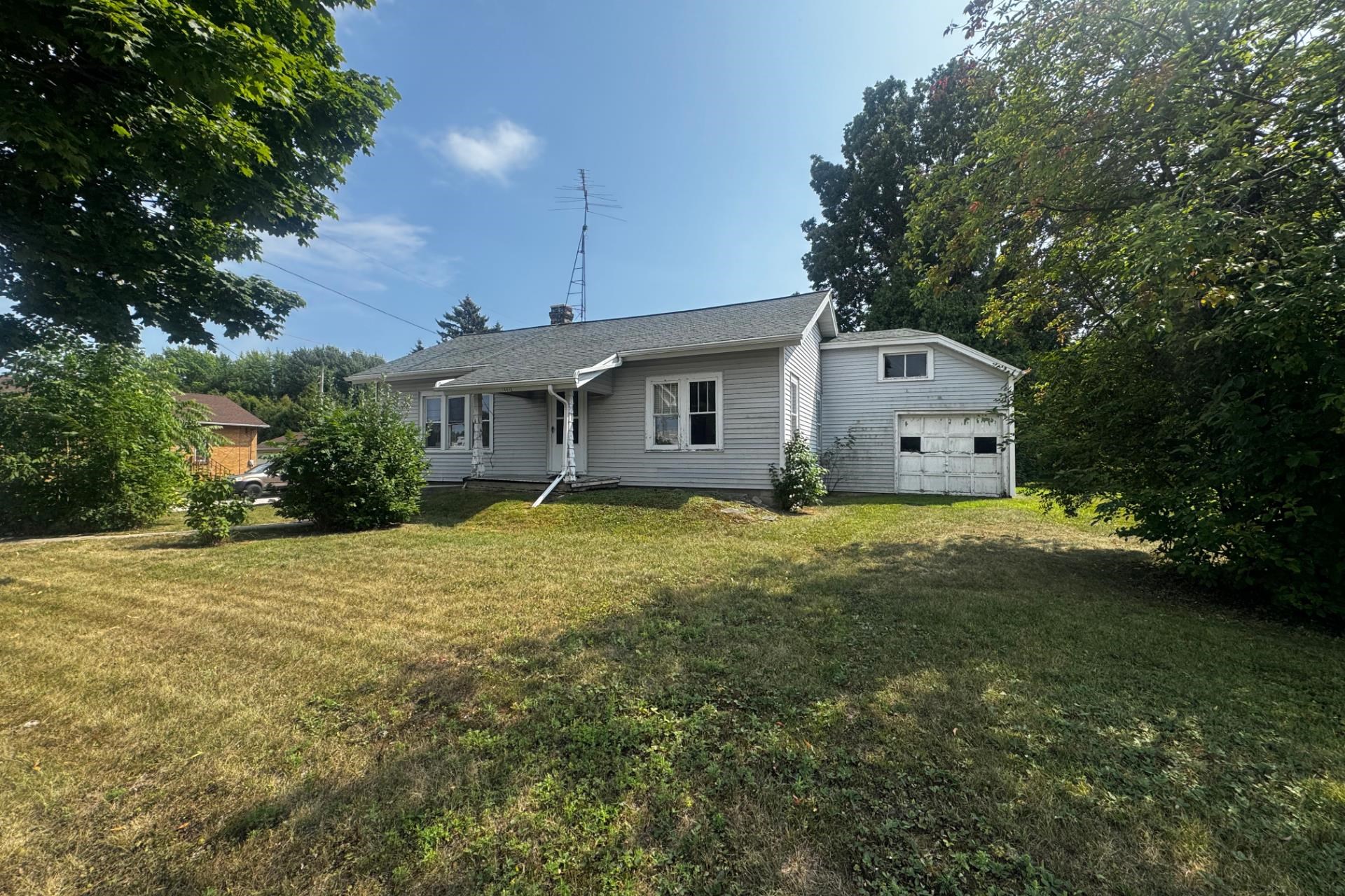 1601 DEWEY Street property preview photograph