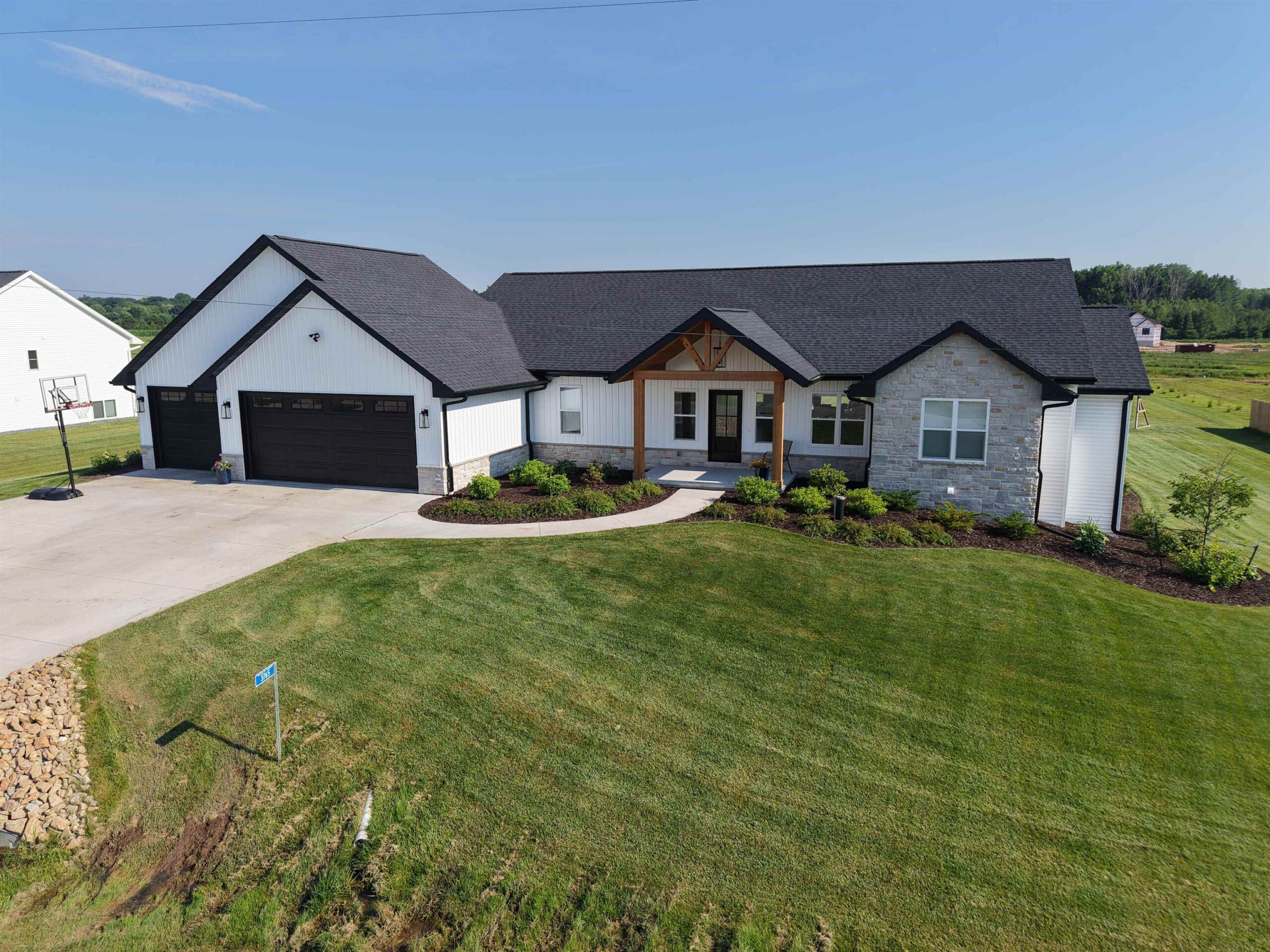 3765 WESTPOINT Road property preview photograph