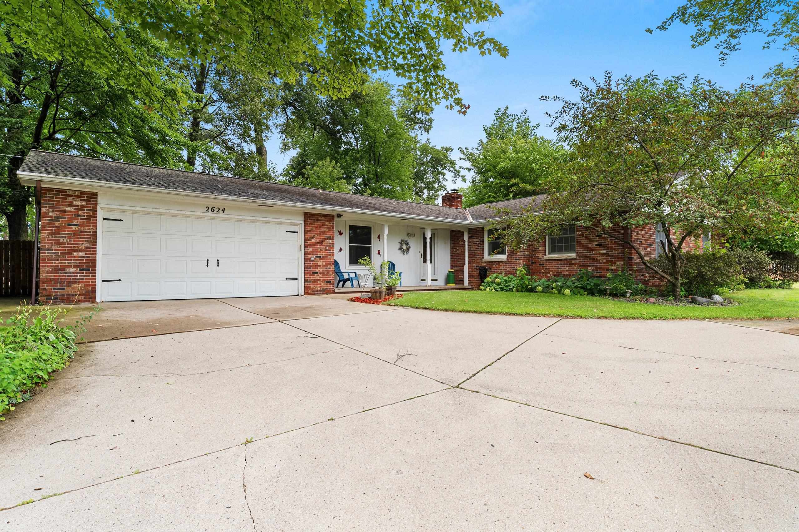 2624 OAKWOOD Drive property preview photograph
