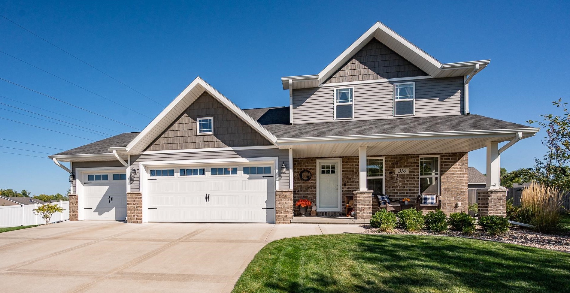 316 HIDDEN CREEK Trail property preview photograph