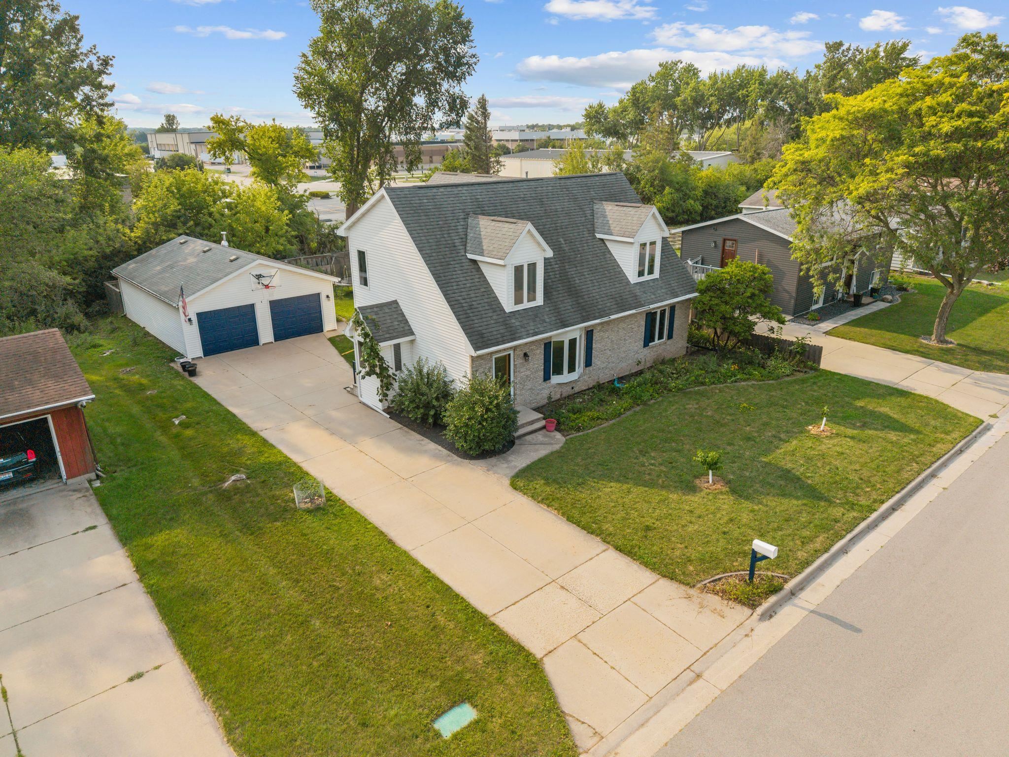 2345 BRANTWOOD Drive property preview photograph