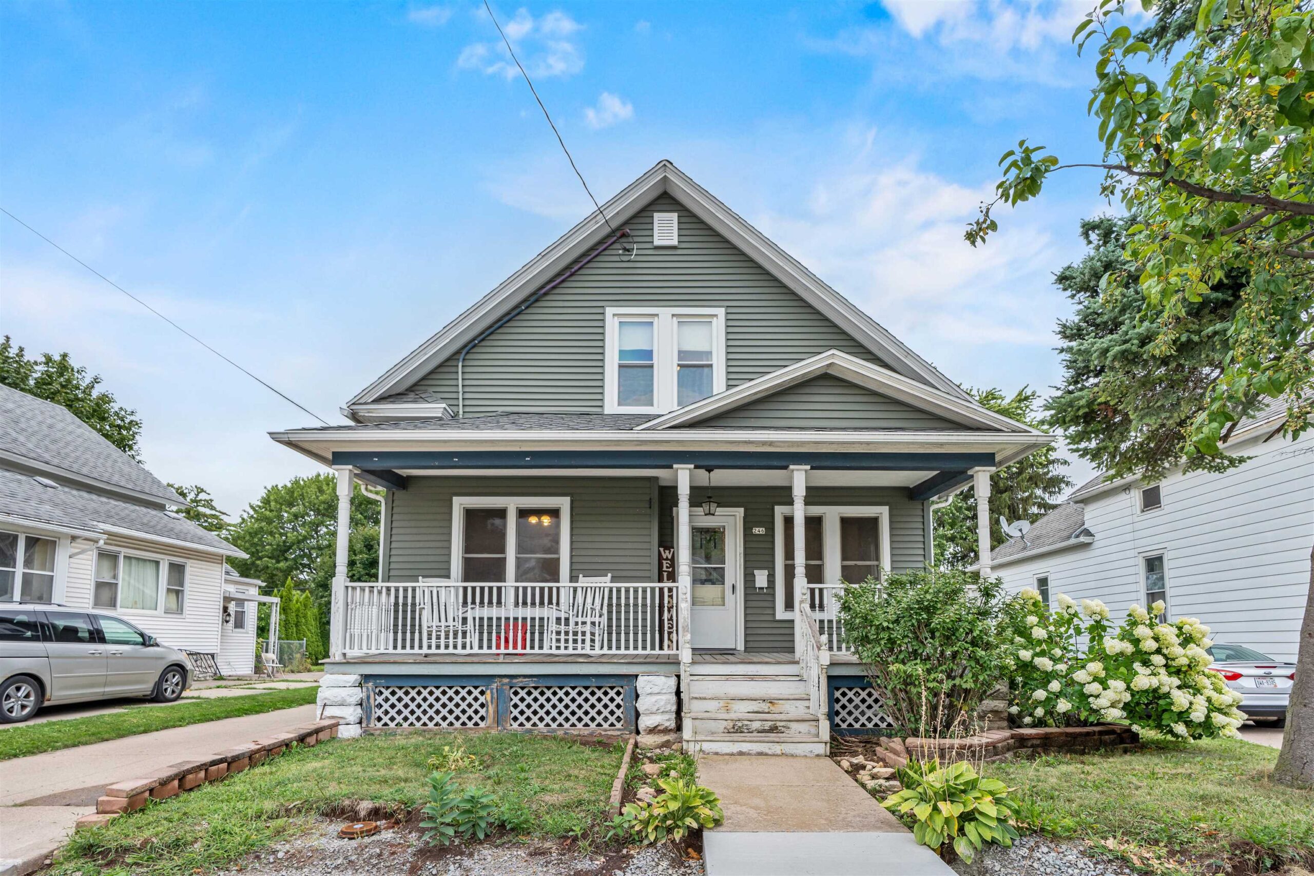246 W 16TH Avenue property preview photograph