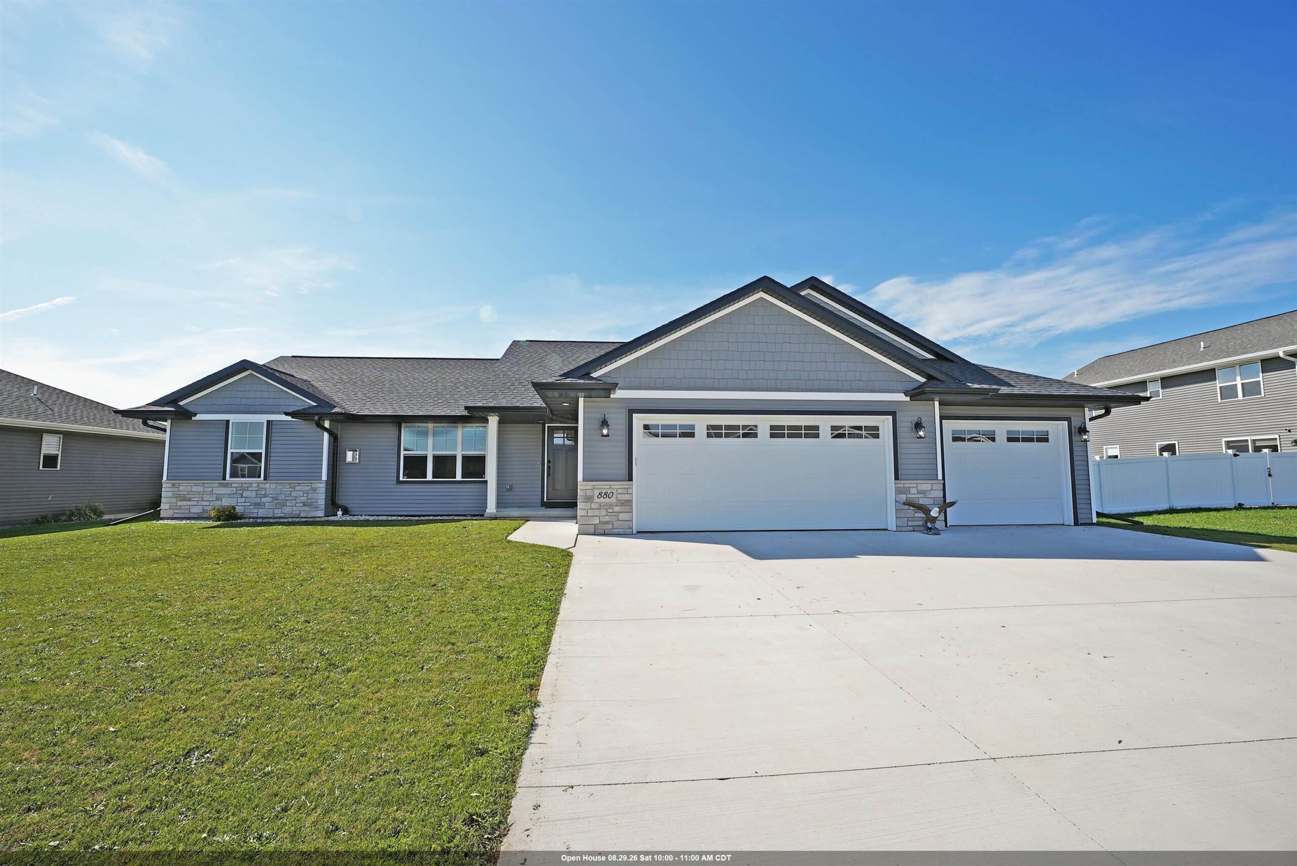 880 JOEANNA Way property preview photograph