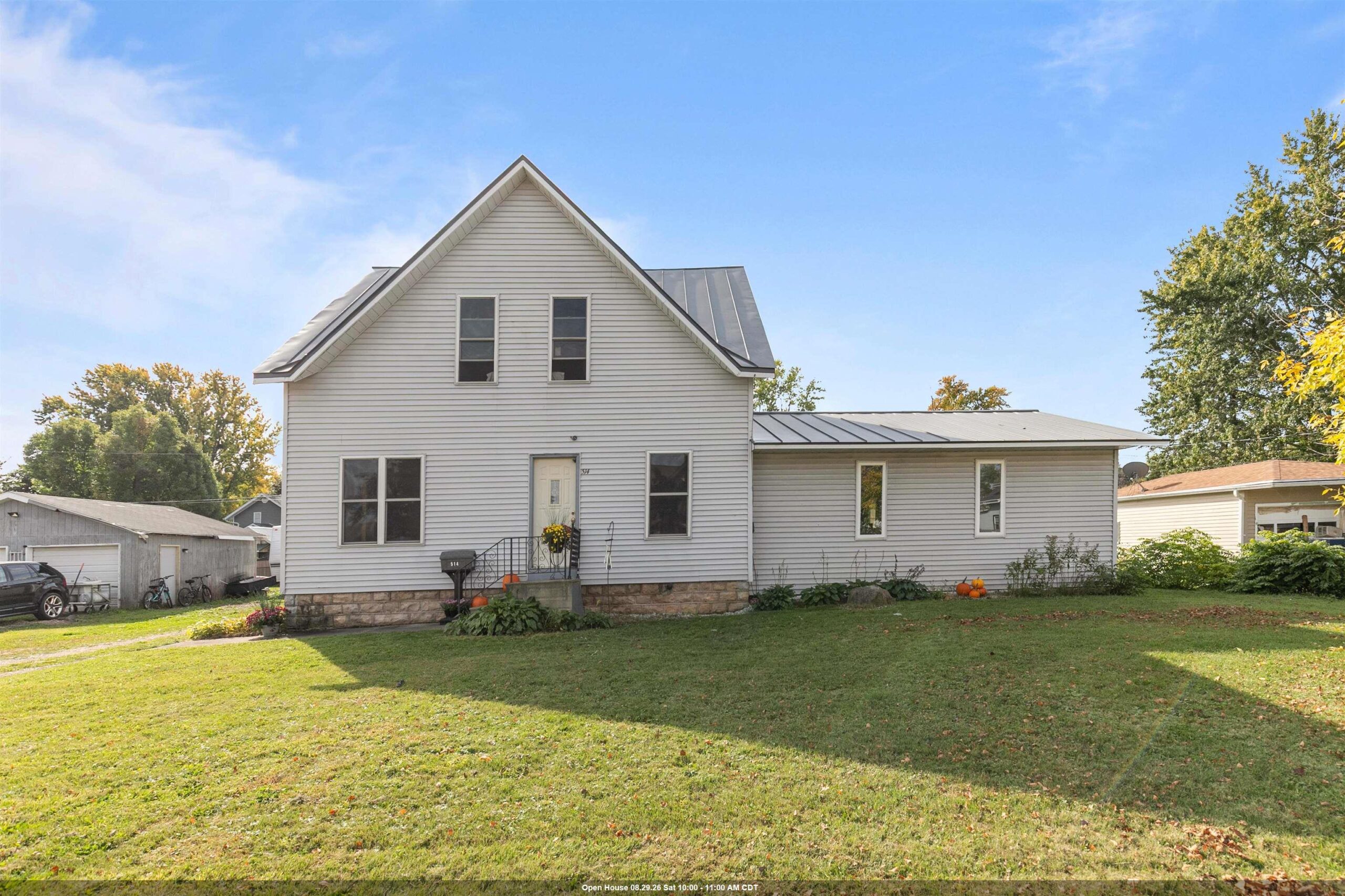 514 E BEACON Avenue property preview photograph