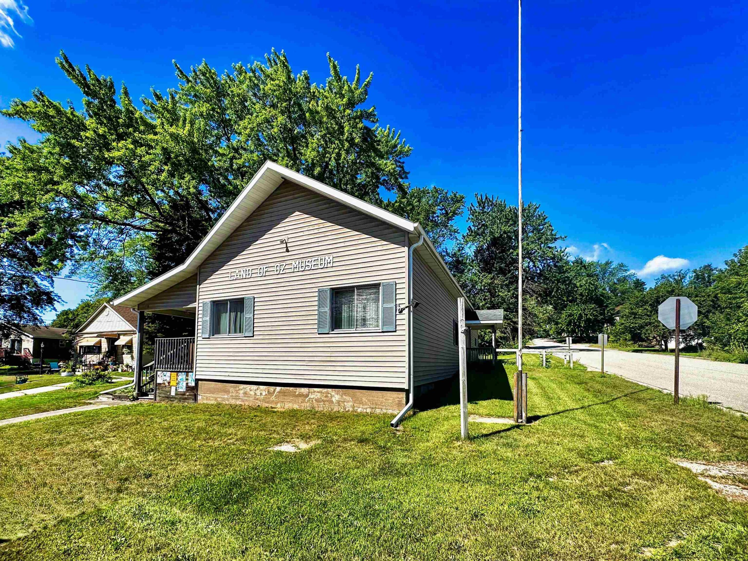 319 1ST Street property preview photograph
