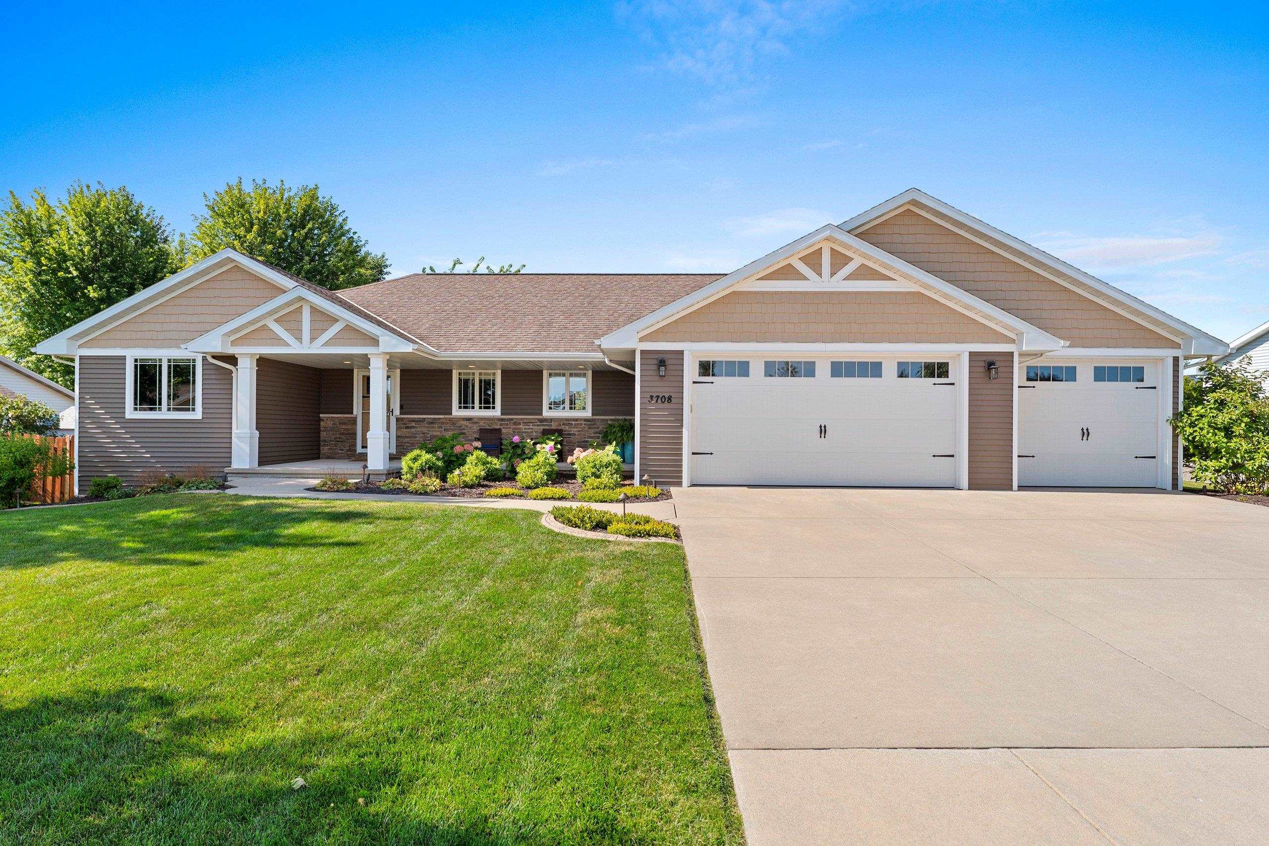 3708 HOOSIER Way property preview photograph