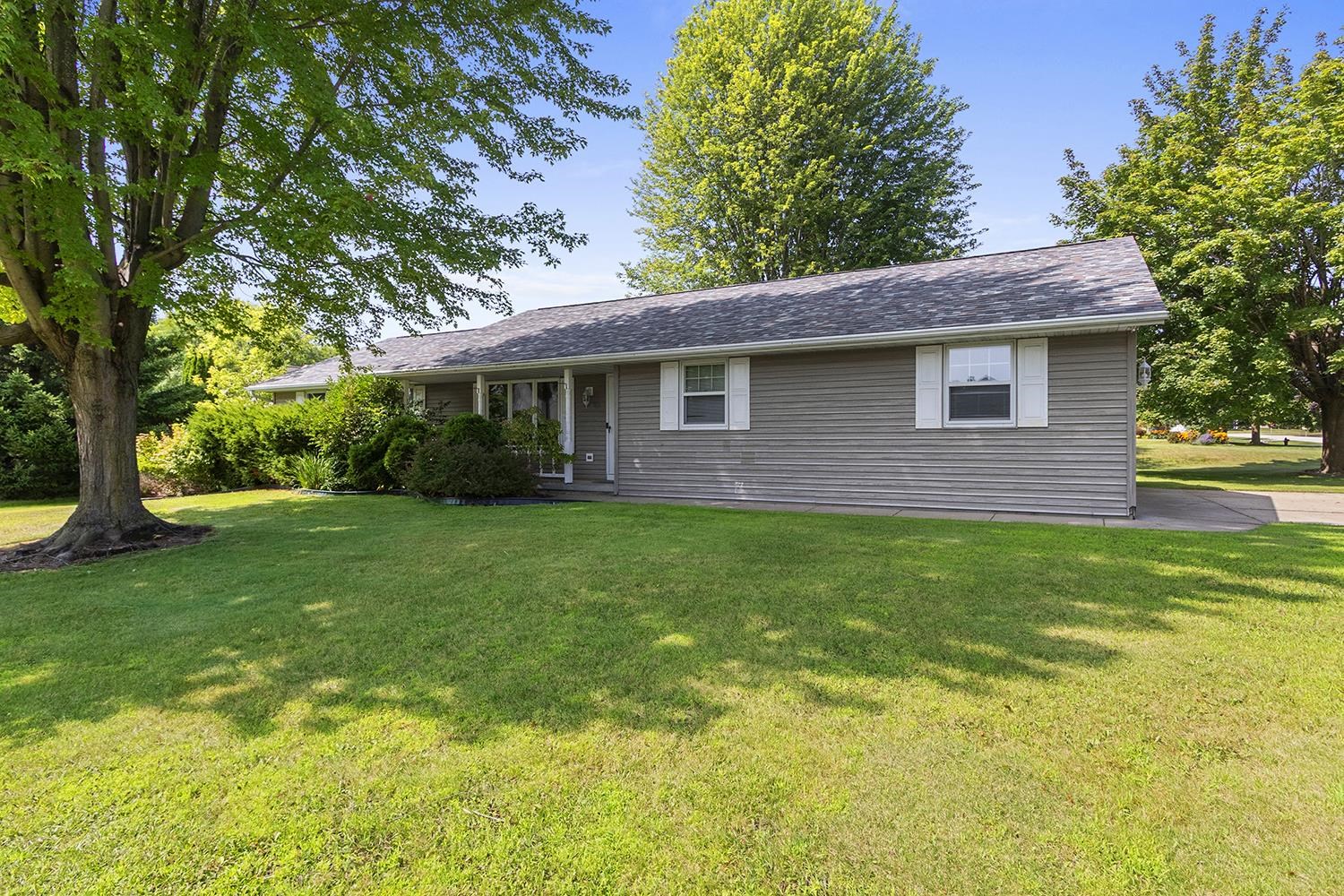 2093 WEEDY Street property preview photograph