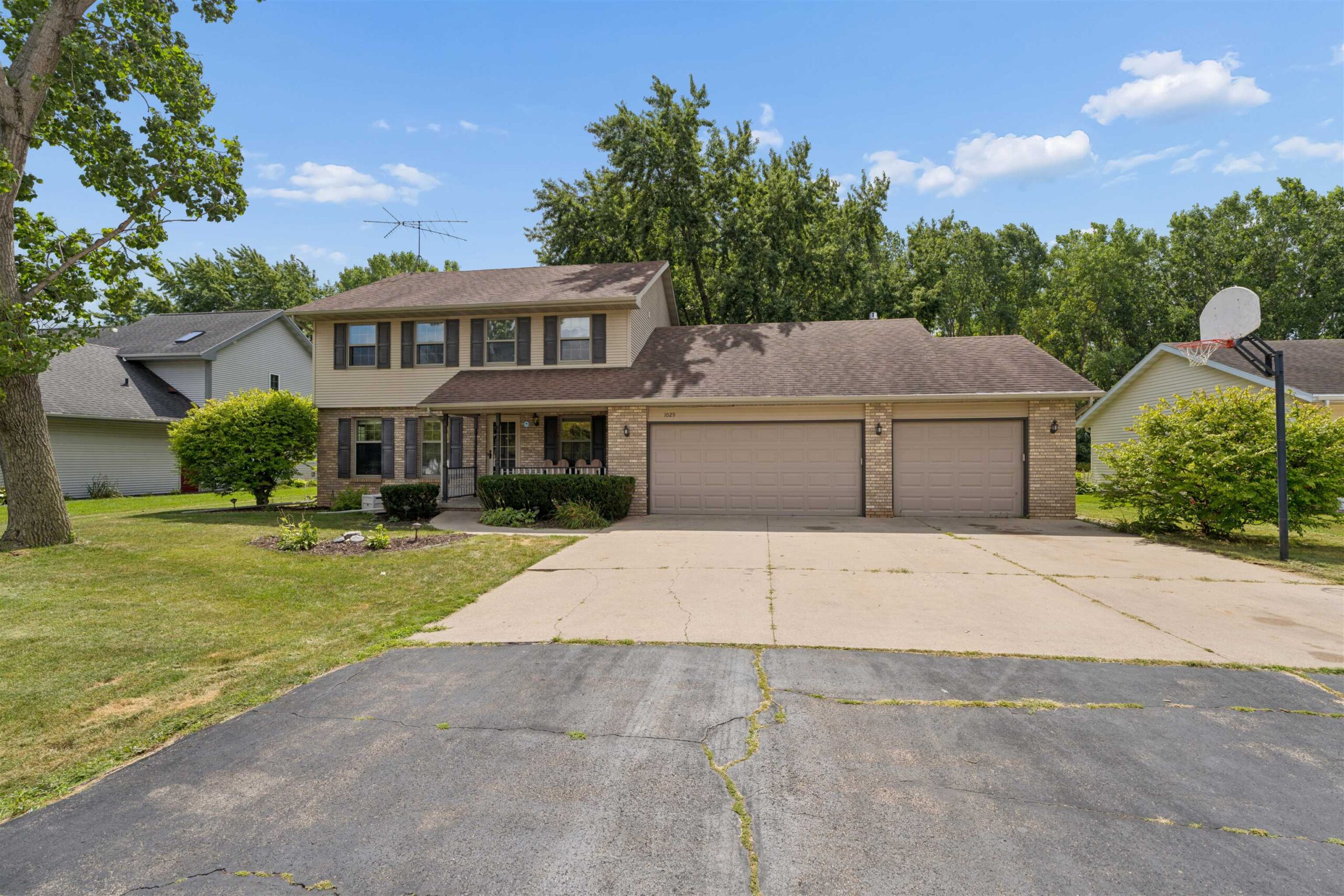 1029 HIGHLAND PARK Road property preview photograph