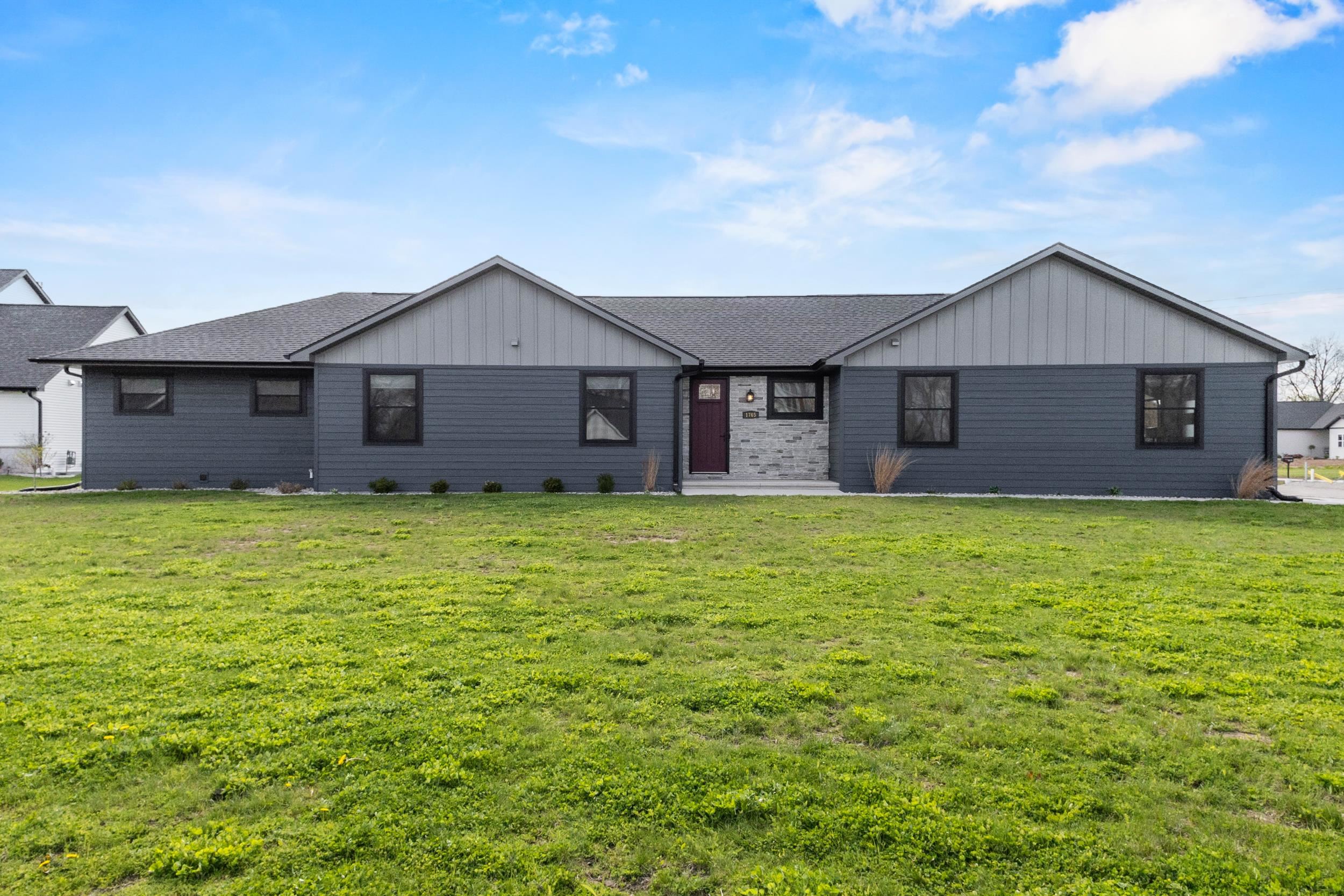 1765 HONOR Street property preview photograph