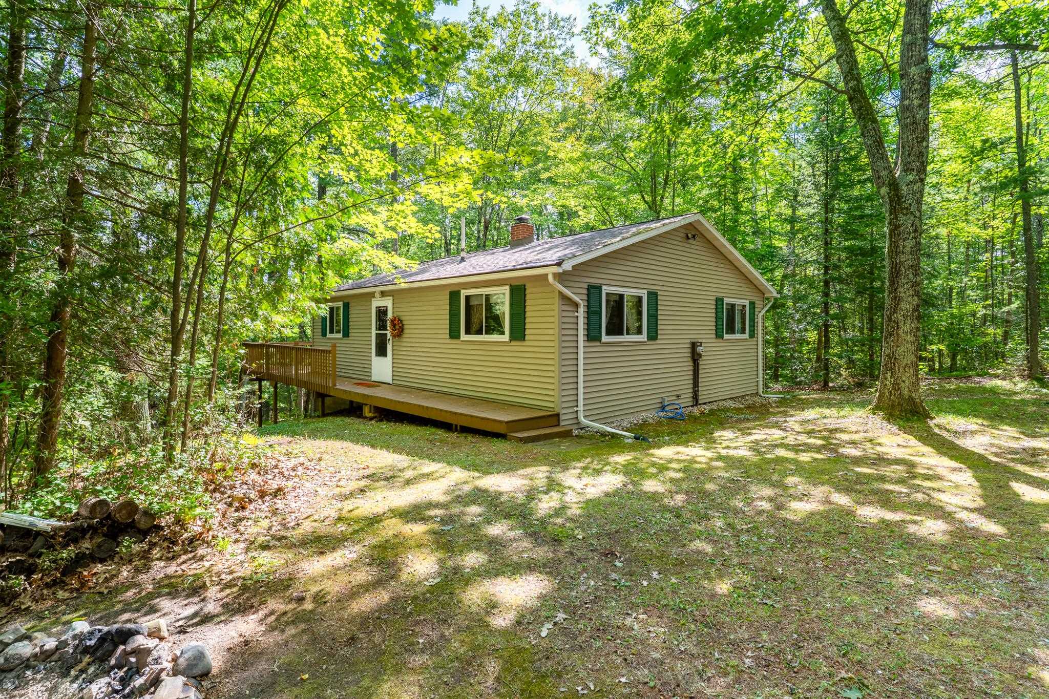 W9620 US HIGHWAY 8 property preview photograph