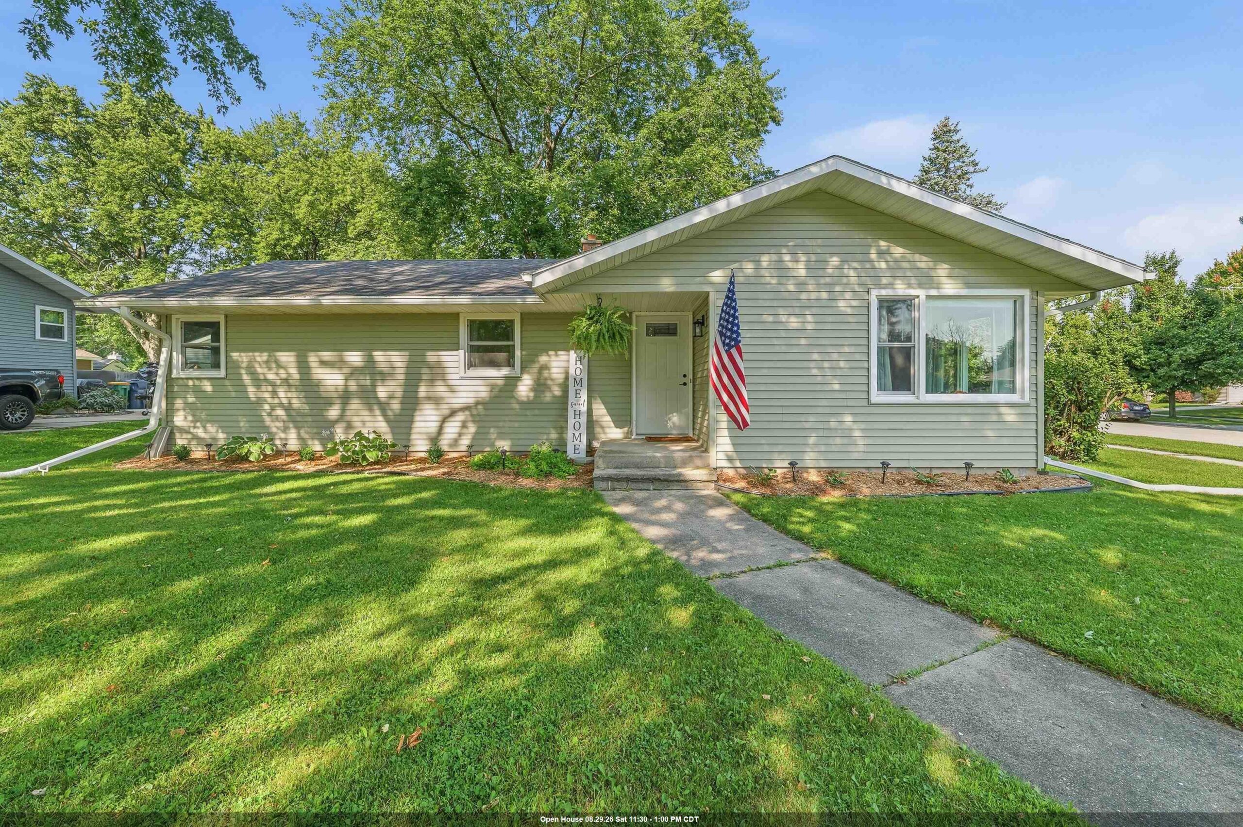 698 MARTIN Avenue property preview photograph