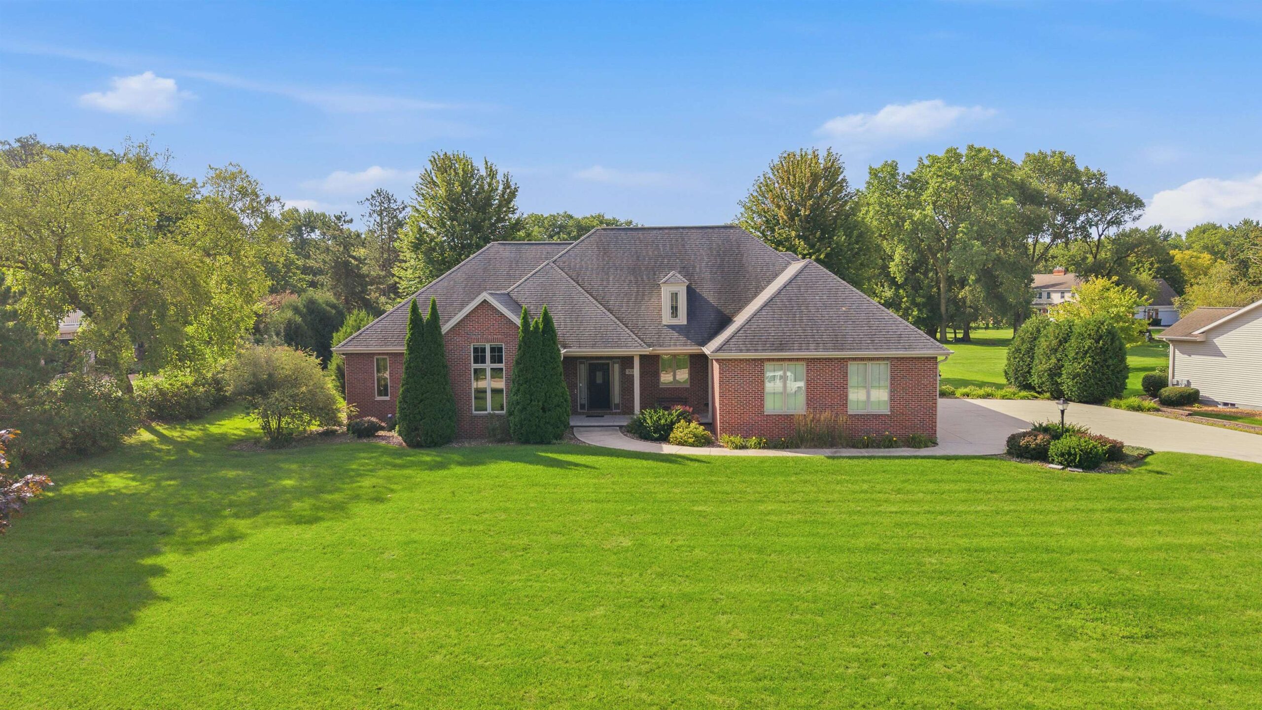 808 MULLEN Drive property preview photograph