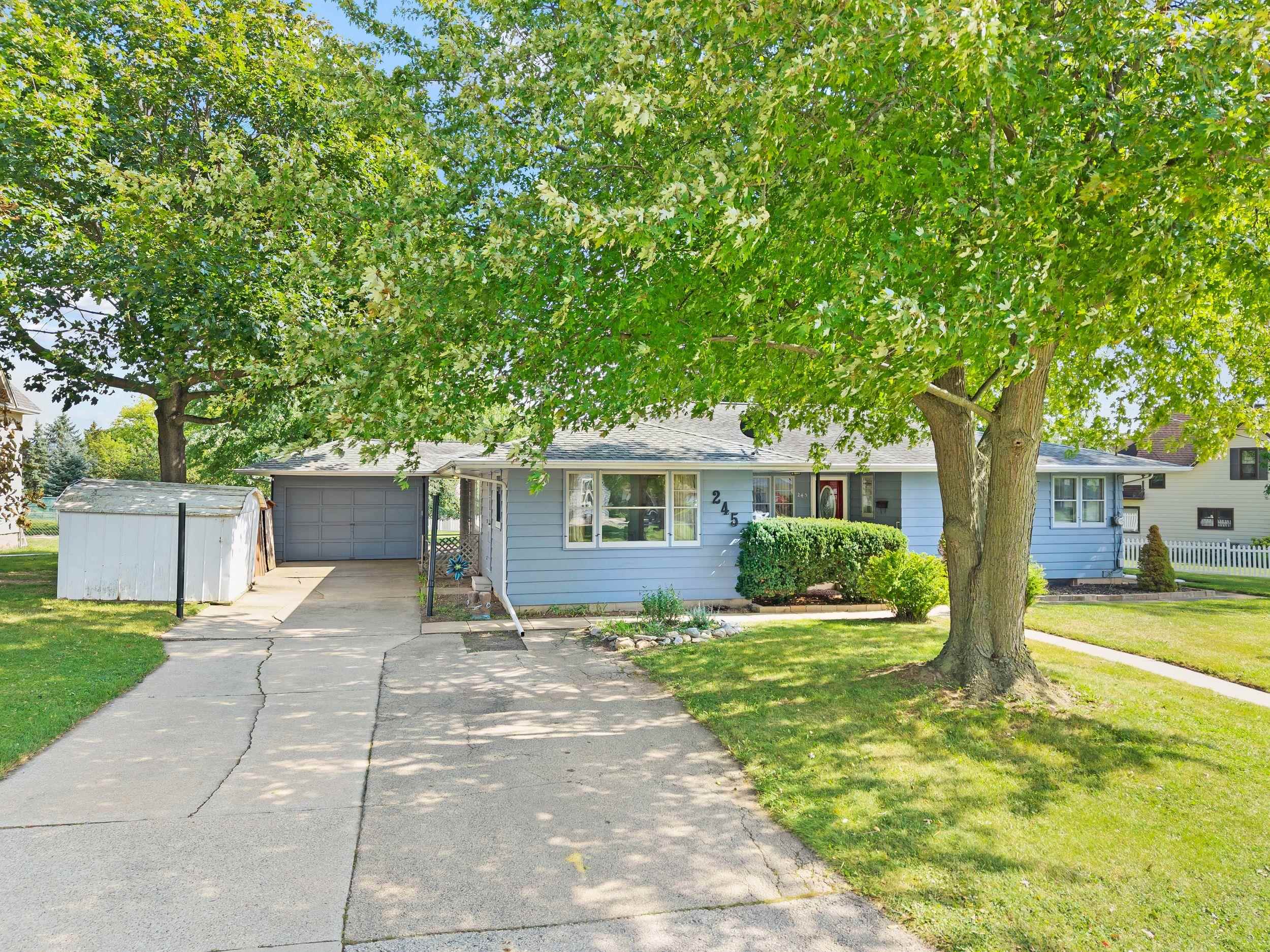 245 DARBOY Road property preview photograph