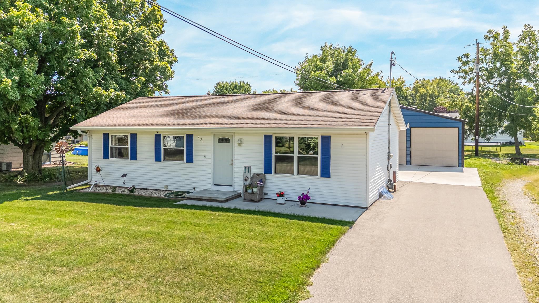 731 PINE Street property preview photograph