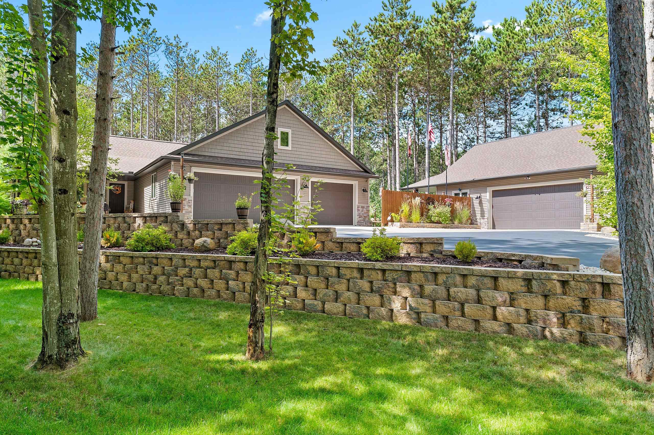 863 MAPLE LEAF Trail property preview photograph