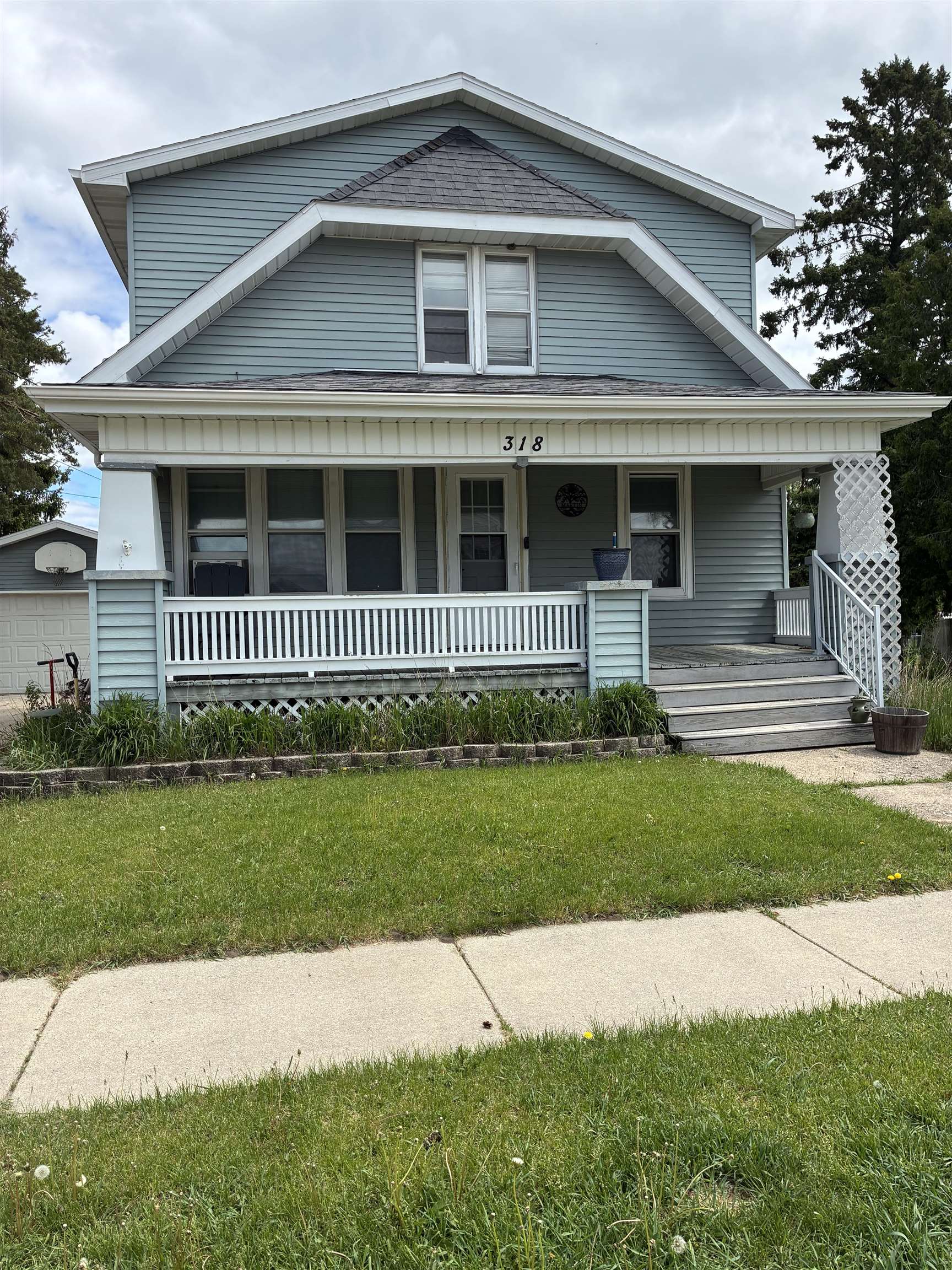 318 RIPON Road property preview photograph