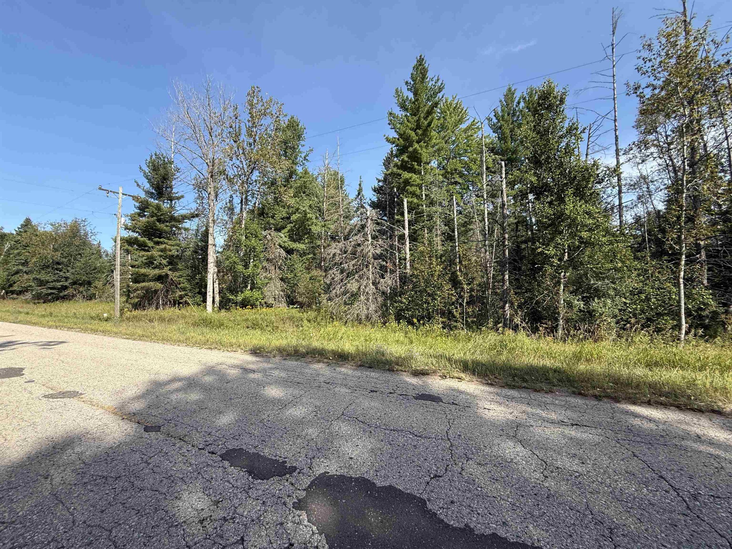 W7398 CHALK HILLS Road property preview photograph
