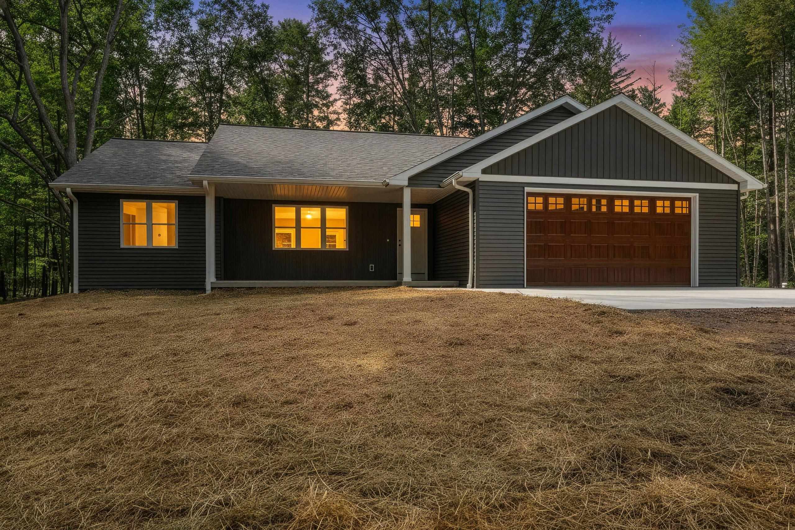5347 FULLER Lane property preview photograph