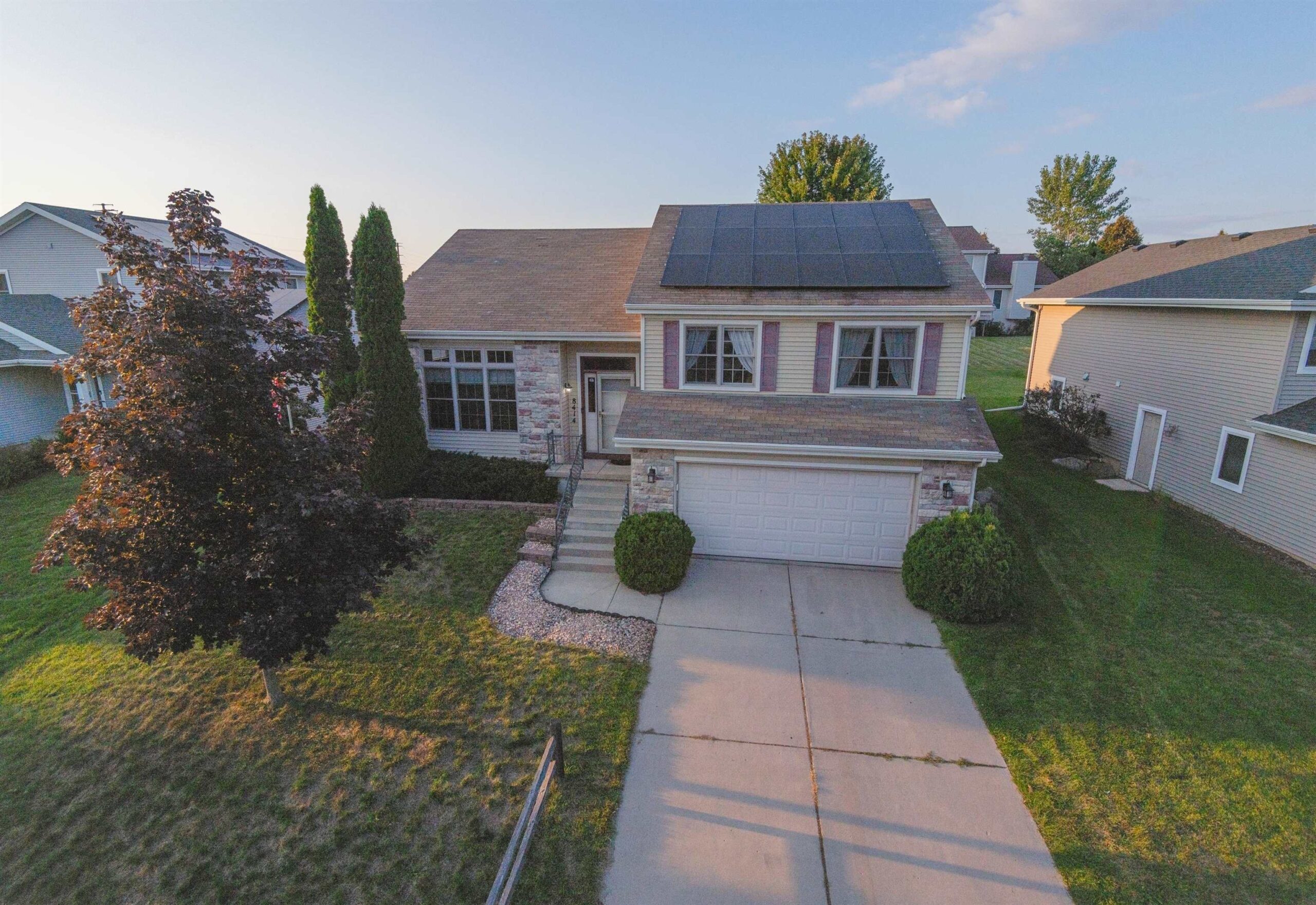 8414 RED GRANITE Road property preview photograph