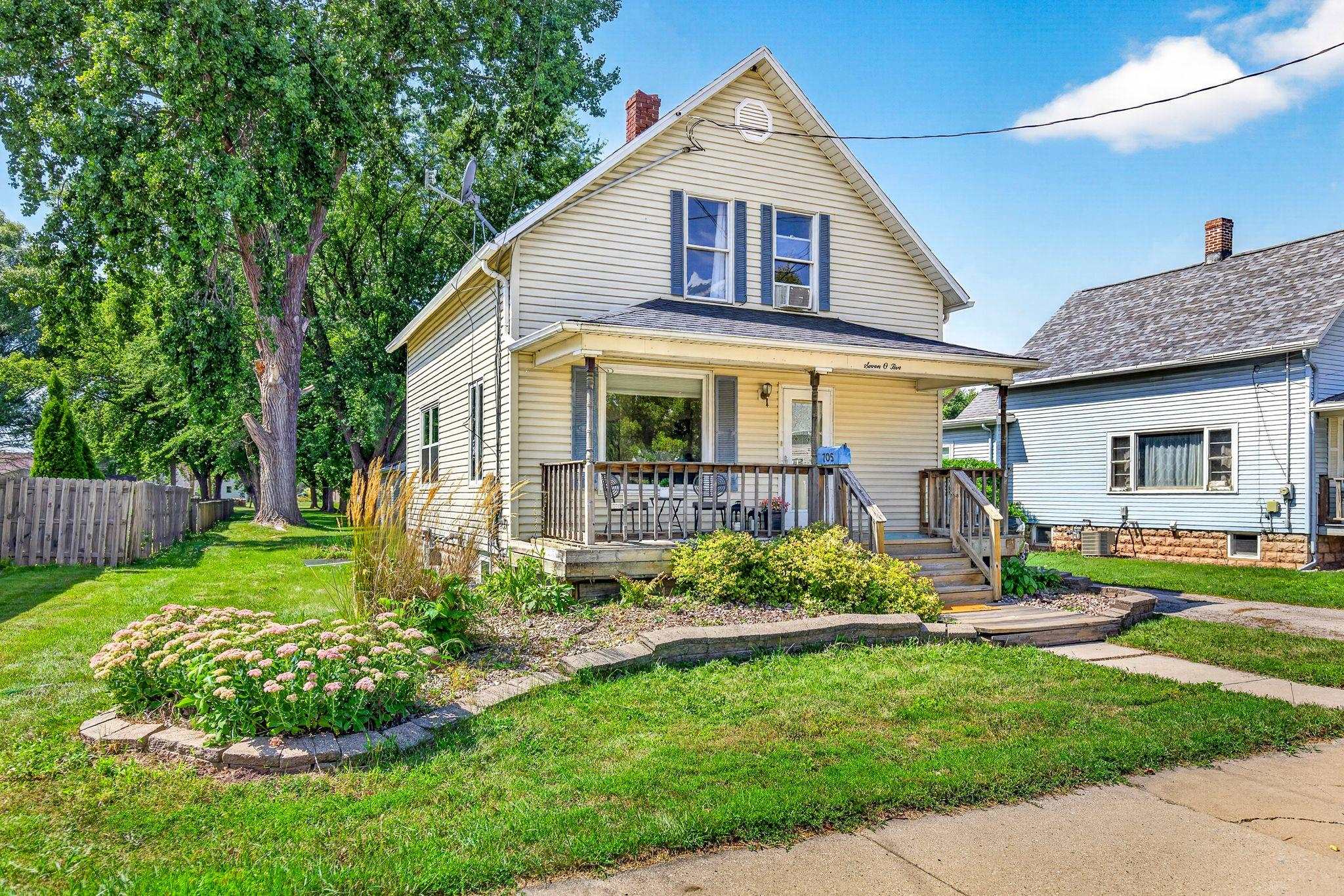 705 MADISON Street property preview photograph