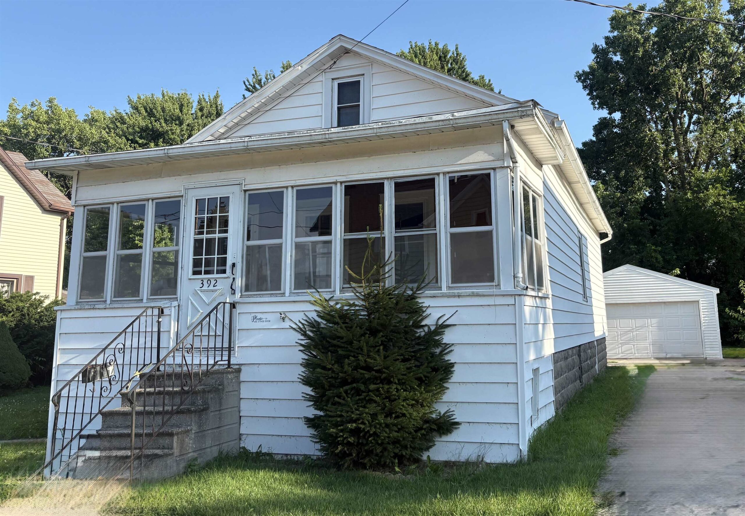392 SIBLEY Street property preview photograph