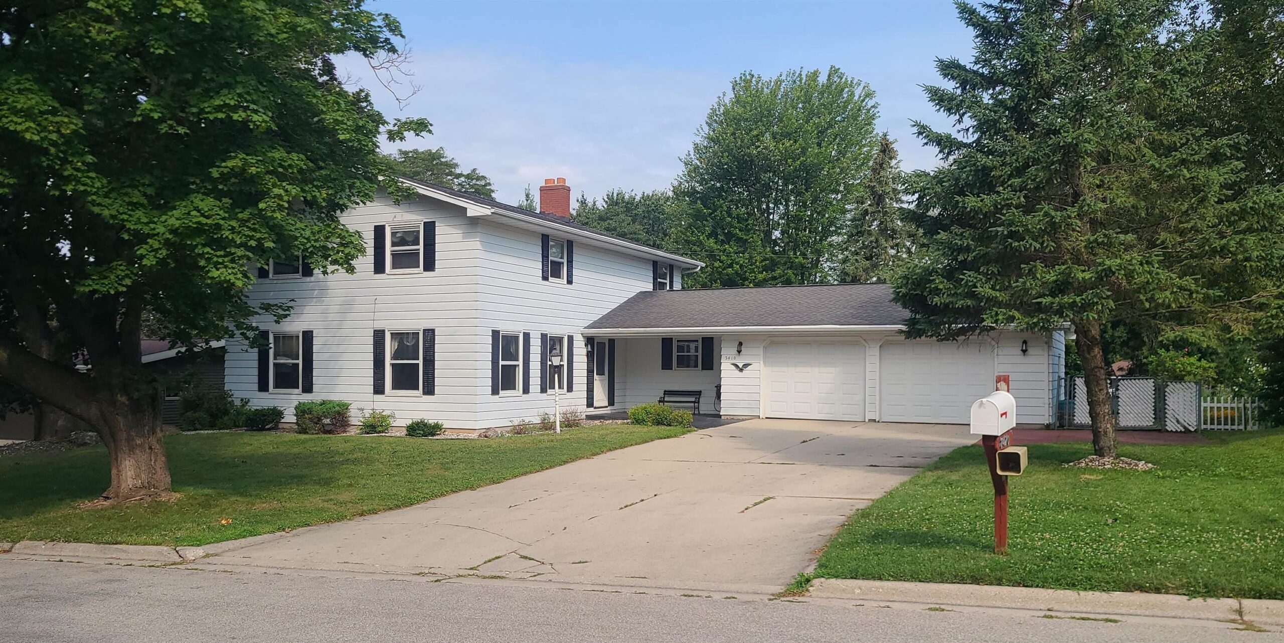 2410 LINA Lane property preview photograph