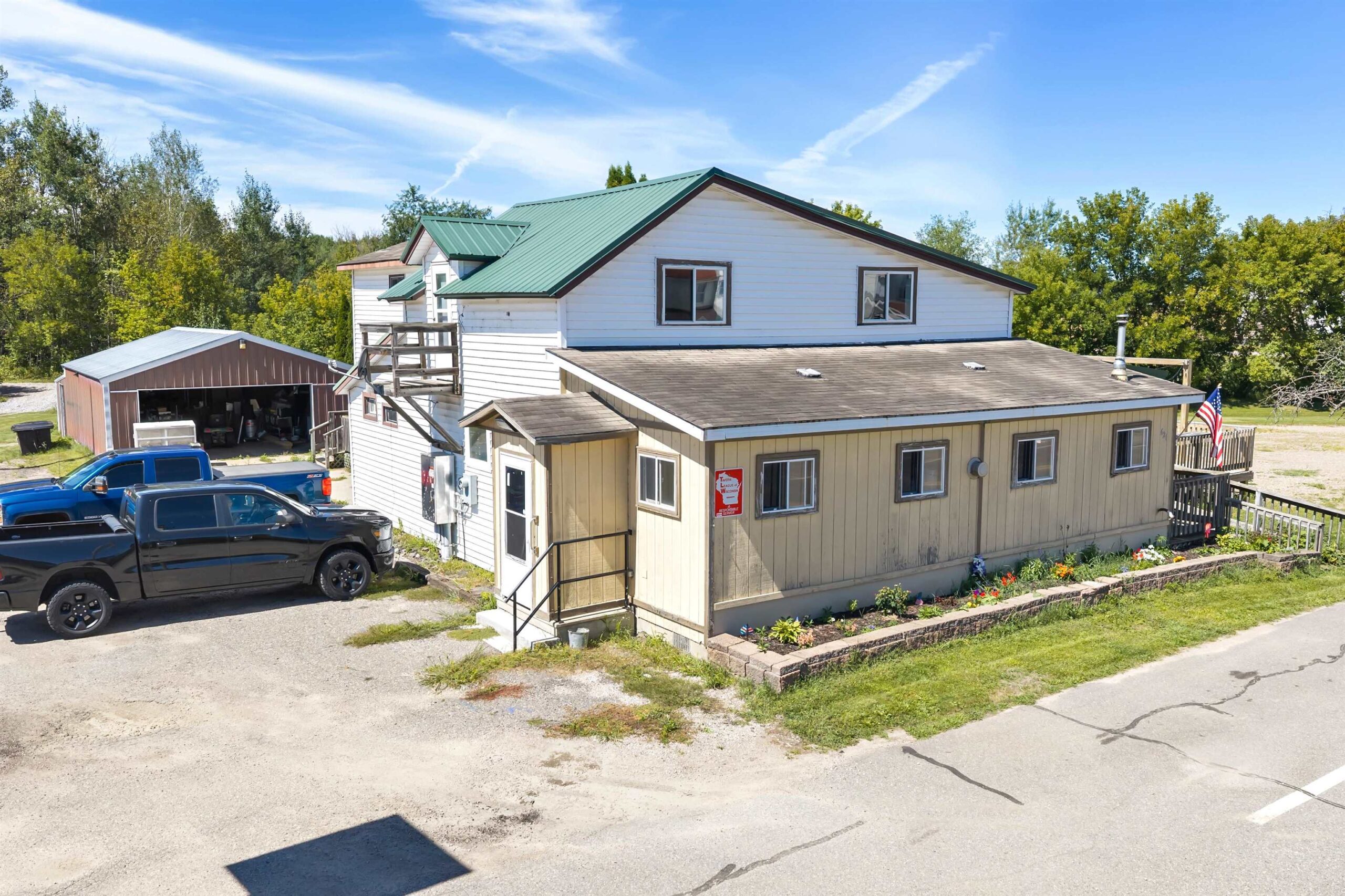 621 BISSELL Street property preview photograph