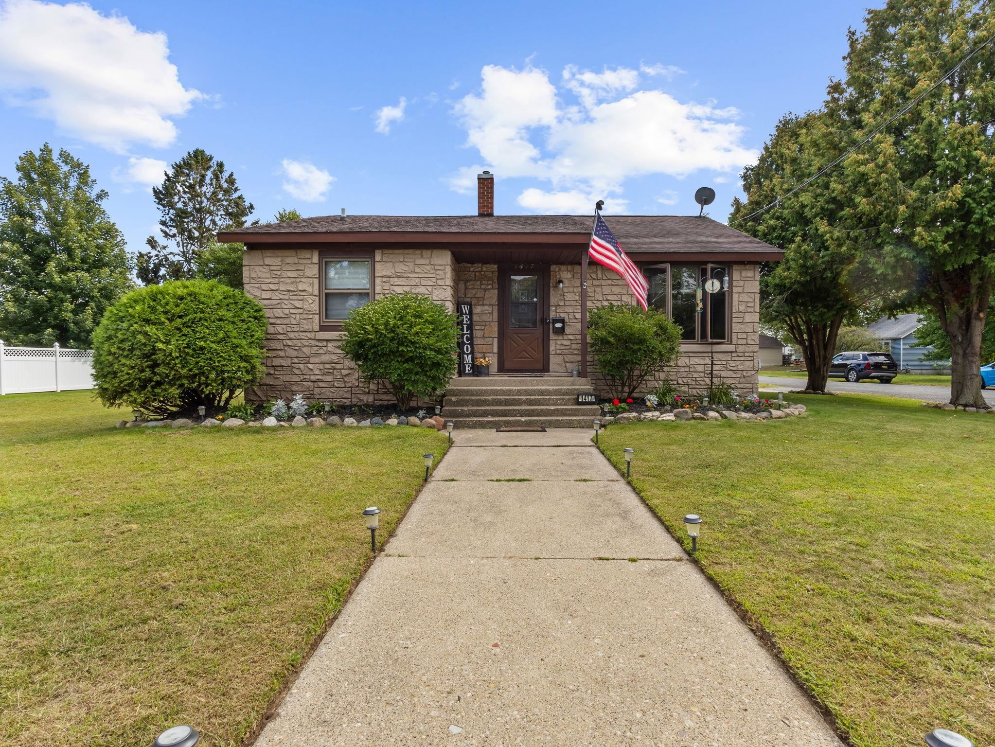 1417 30TH Avenue property preview photograph