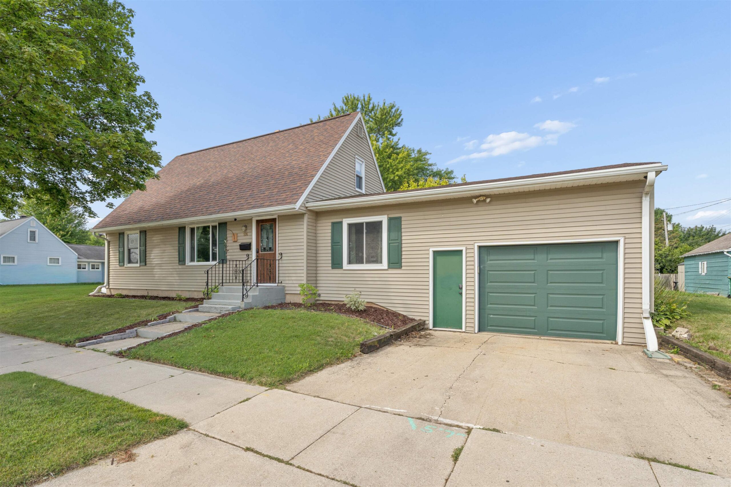 506 MARTIN Avenue property preview photograph