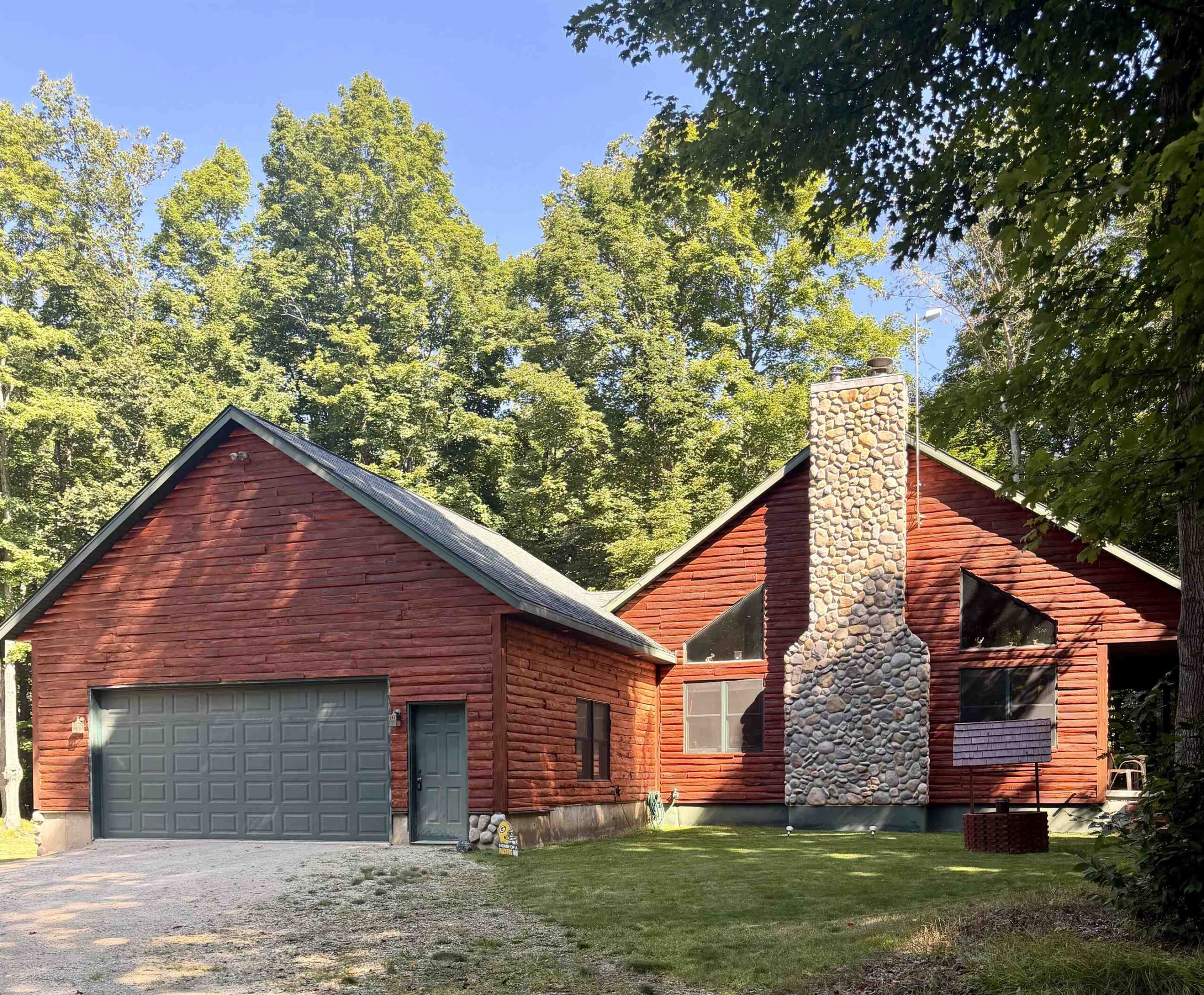 W16449 BLUE HERON Lane property preview photograph