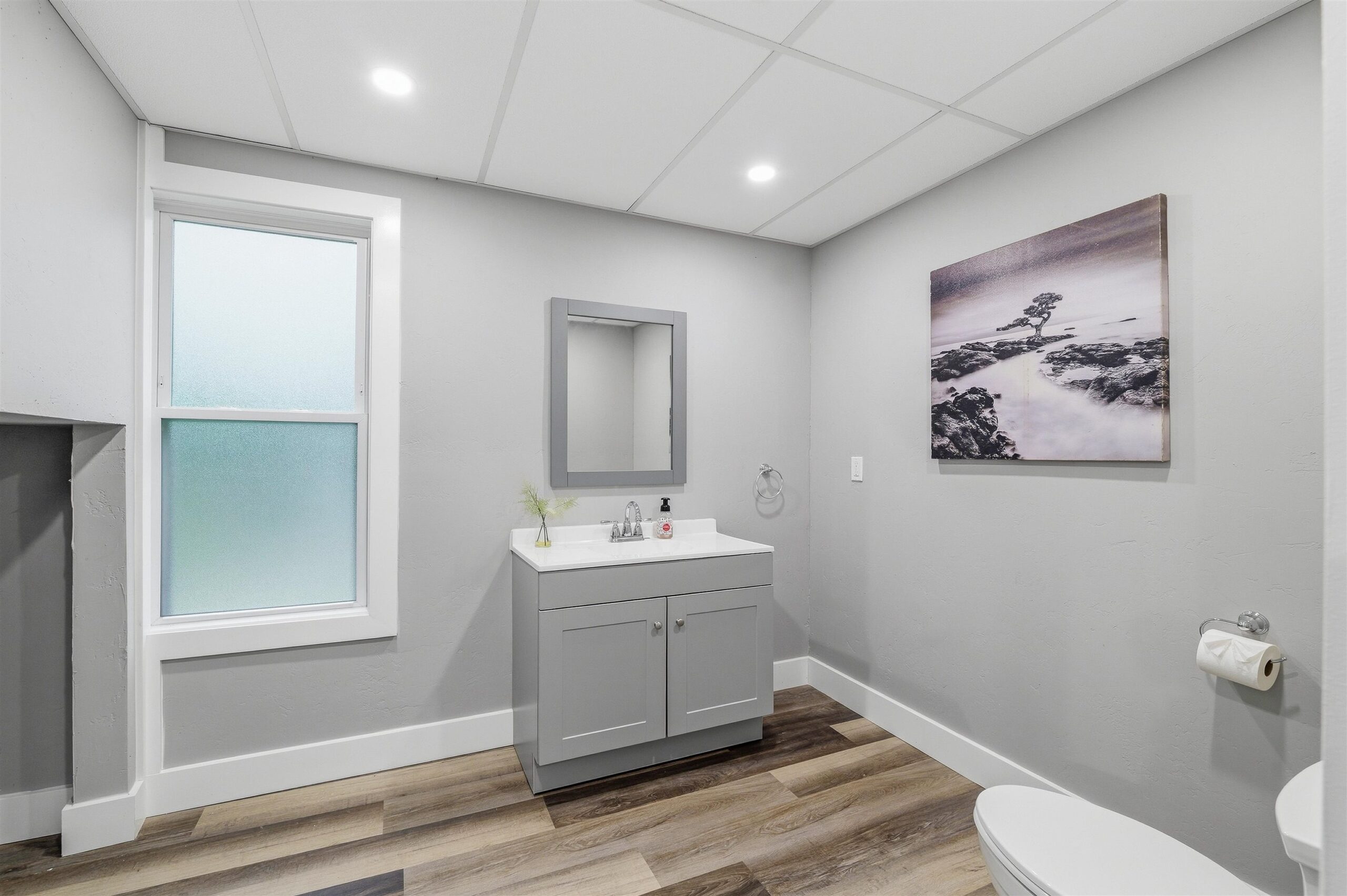 579 FOREST Avenue property preview photograph