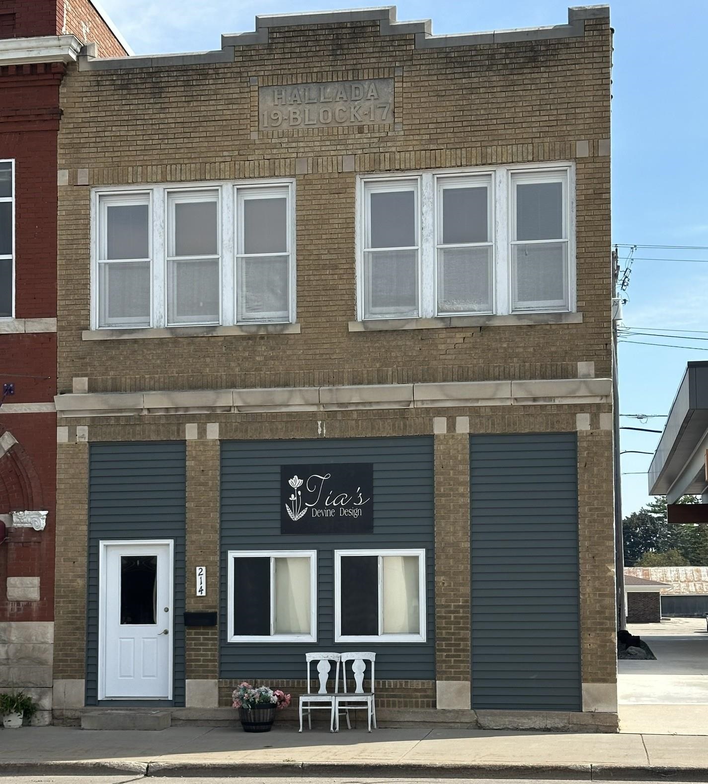 214 S MAIN Street property preview photograph