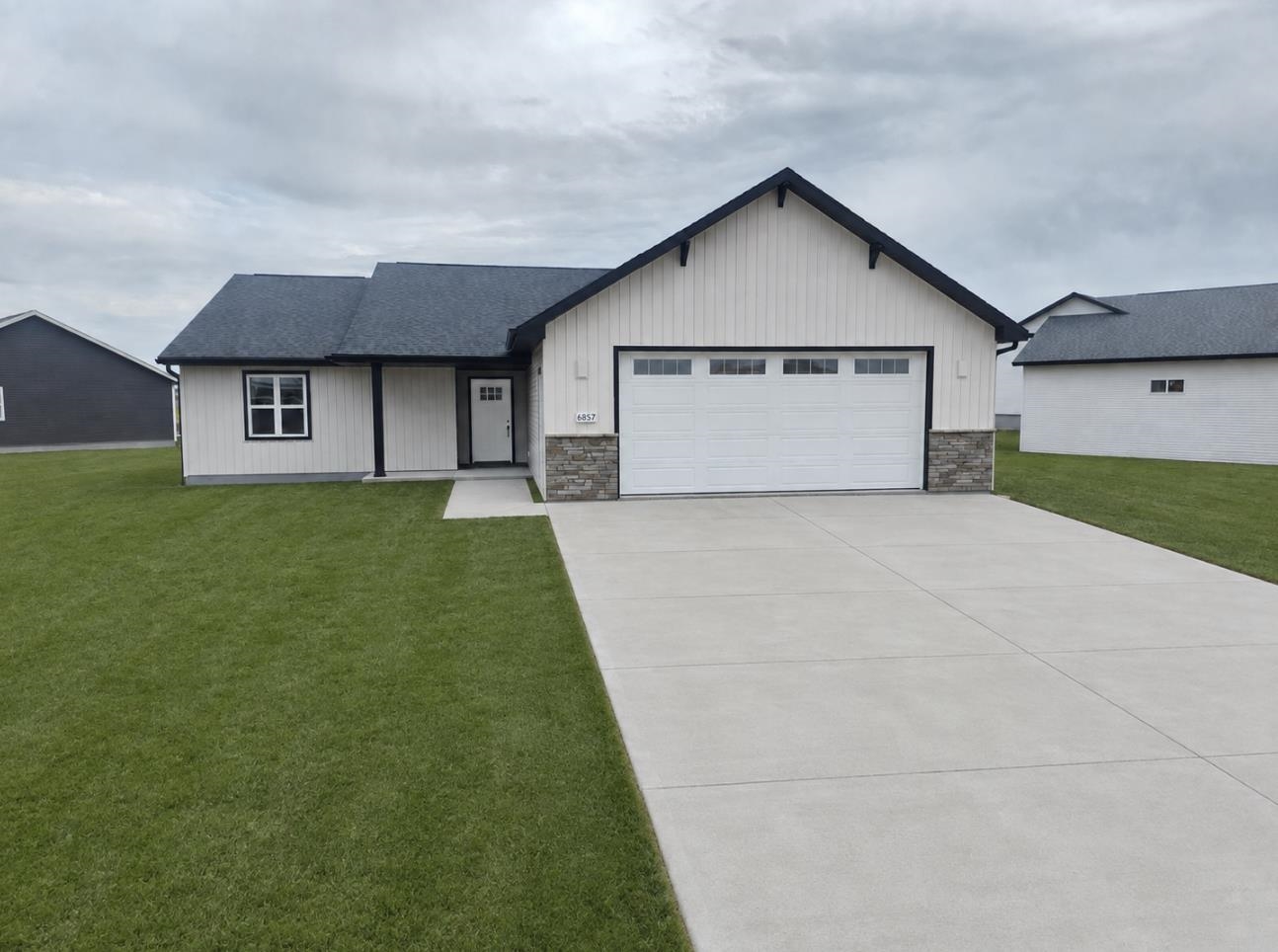 W6857 MCALLISTER Drive property preview photograph