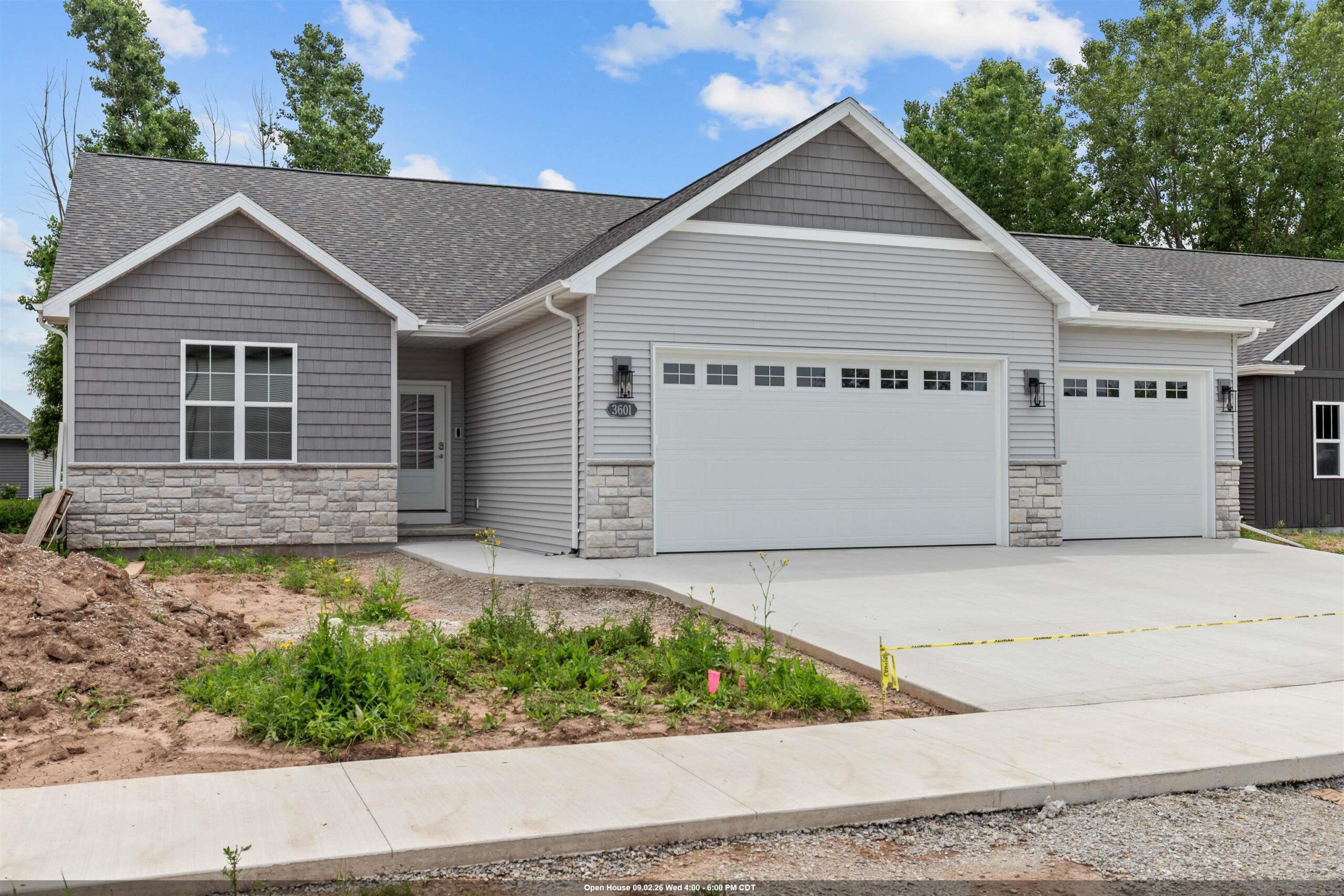 3764 E CALLALILLY Lane property preview photograph