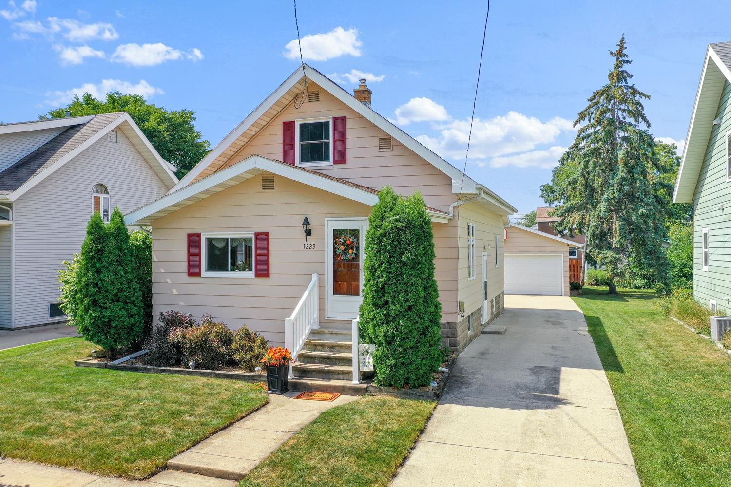 1229 WESTERN Street property preview photograph