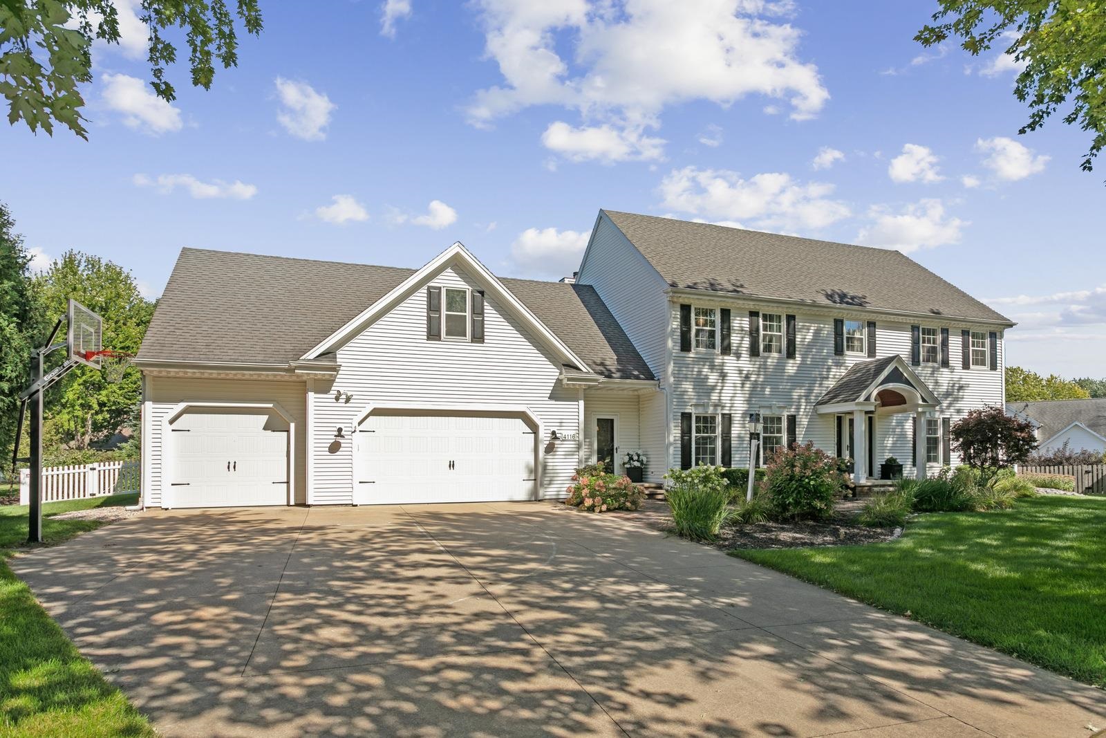 4116 N WINDOVER Court property preview photograph