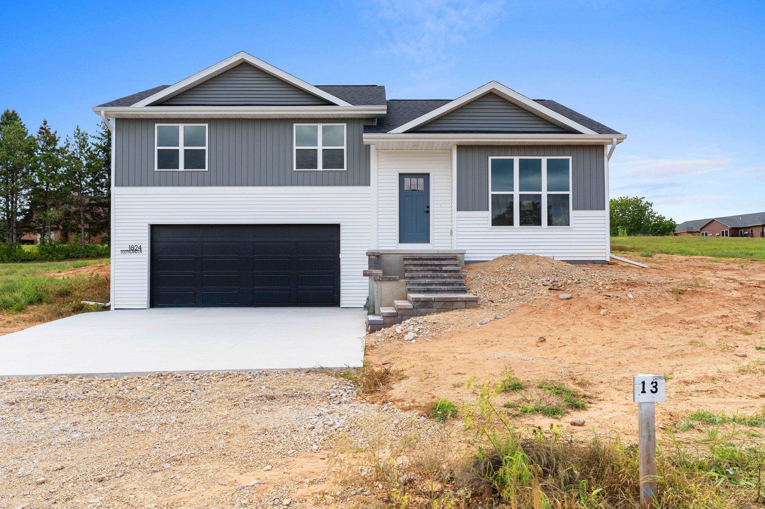1824 SOUTHLAND Lane property preview photograph