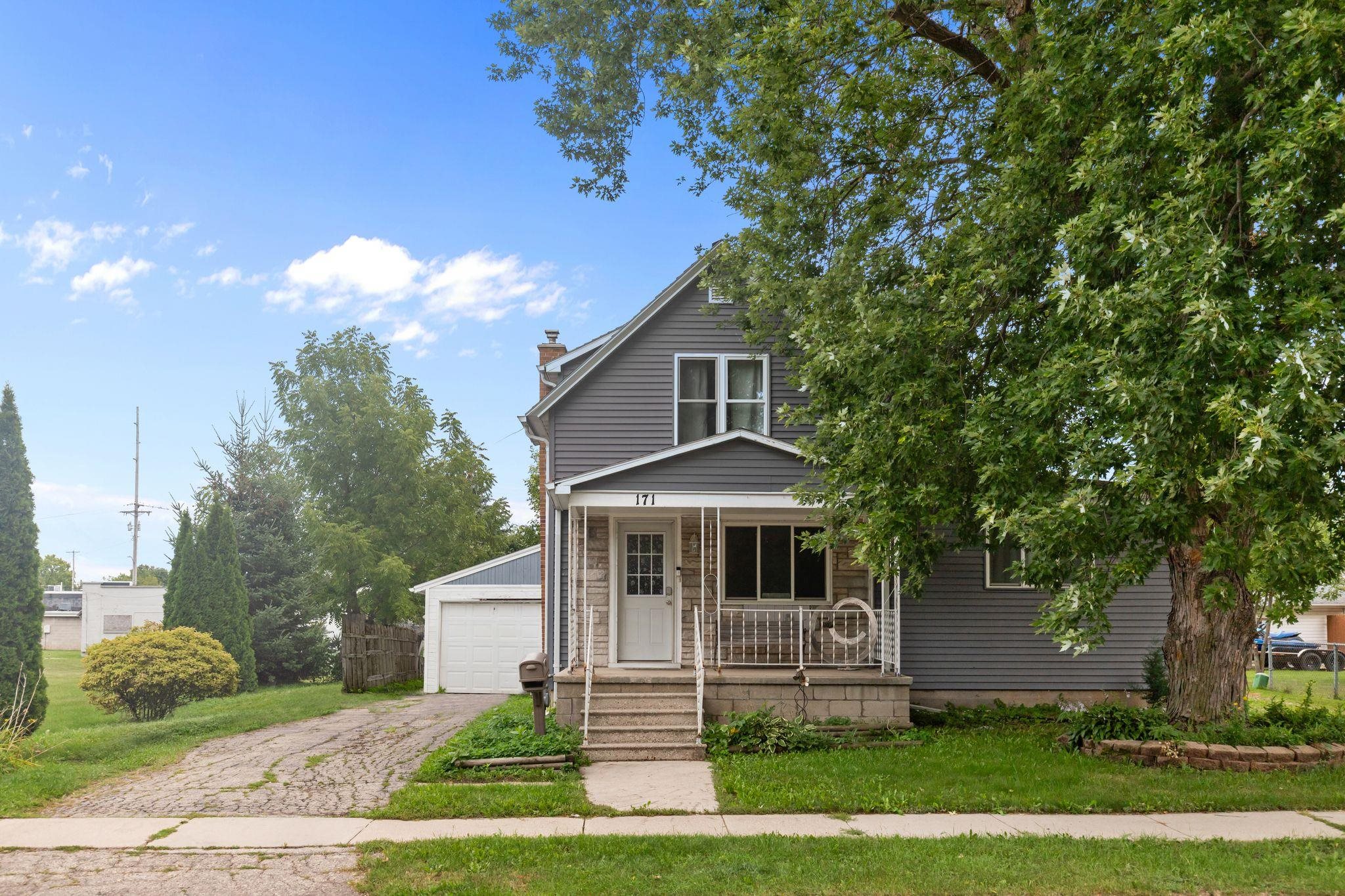171 N BUTLER Street property preview photograph