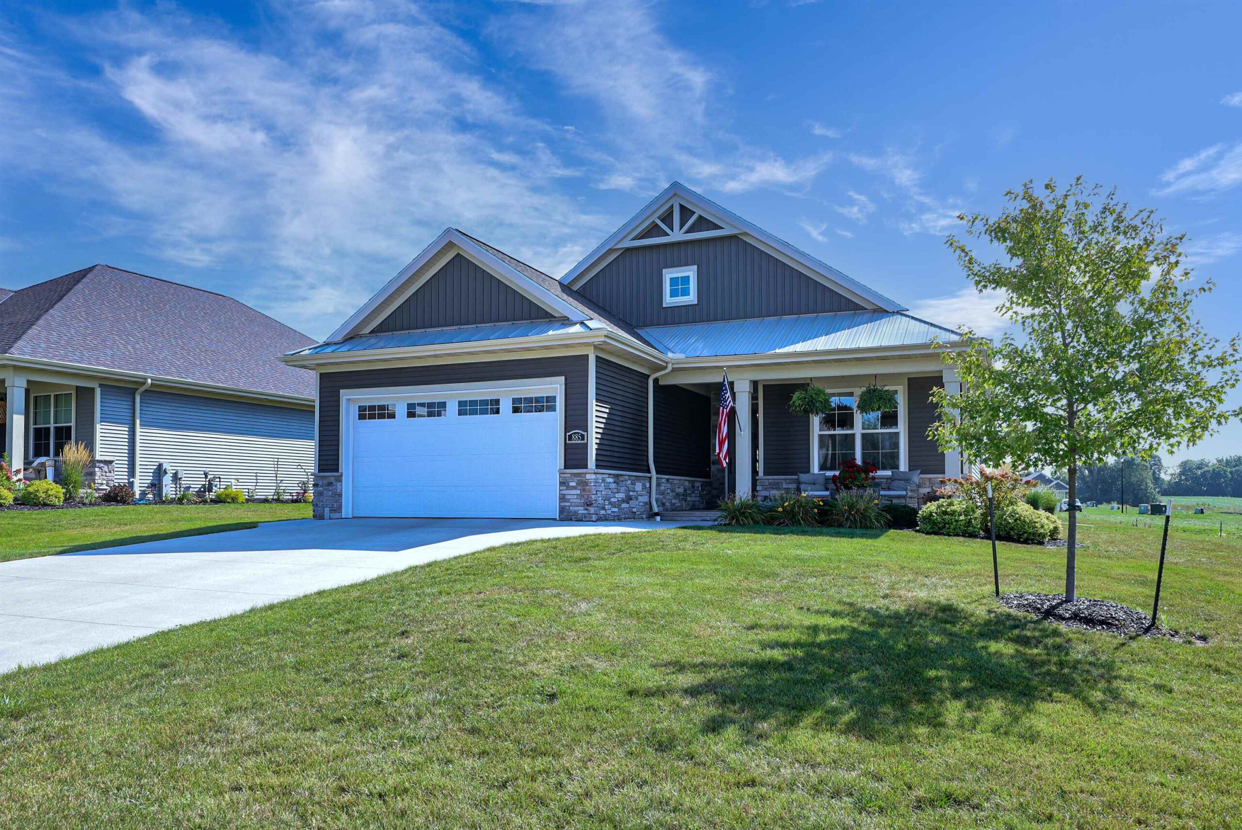 885 CYGNET Court property preview photograph