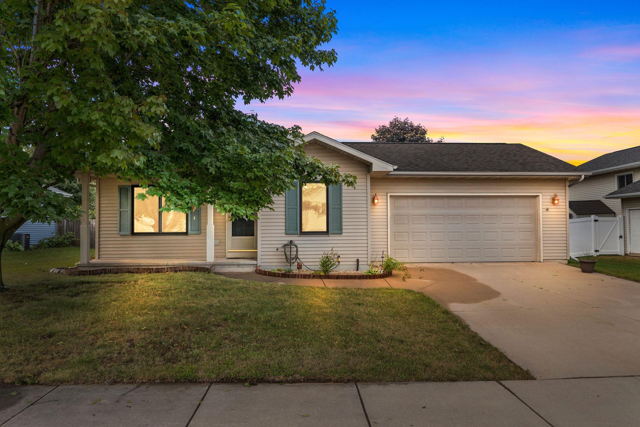 3817 PURPLE CREST Drive property preview photograph